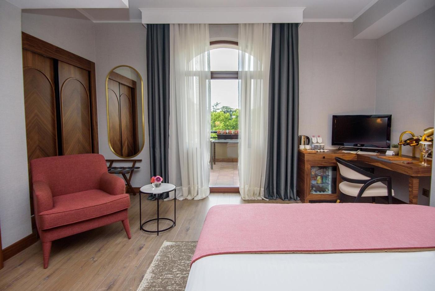 Deluxe Double Room with Balcony