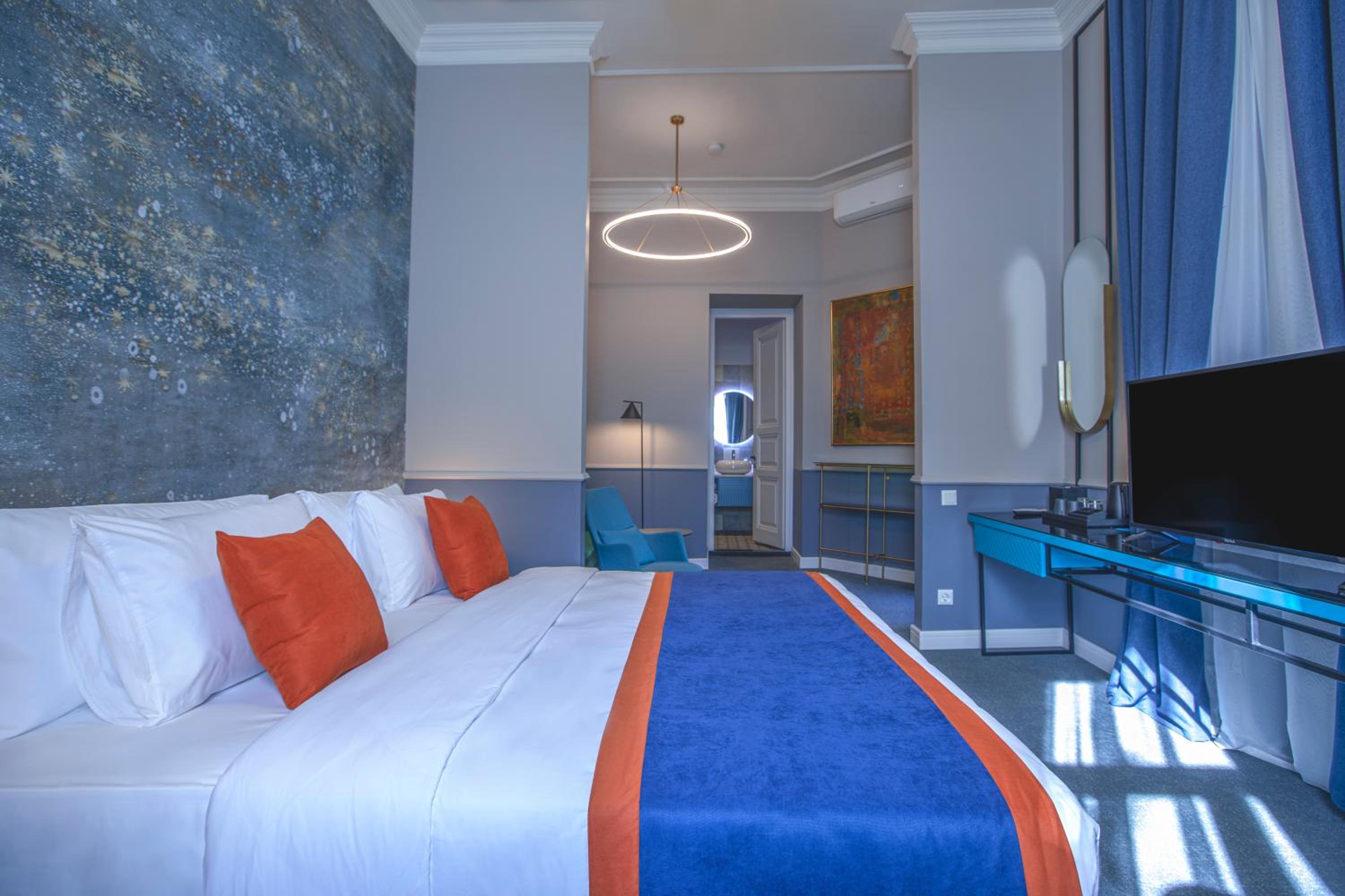 Superior Deluxe Double or Twin Room 