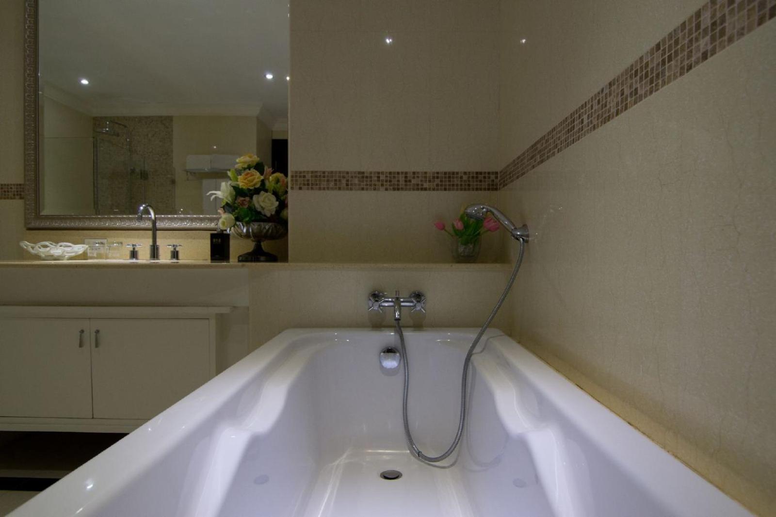 Executive One-Bedroom Suite