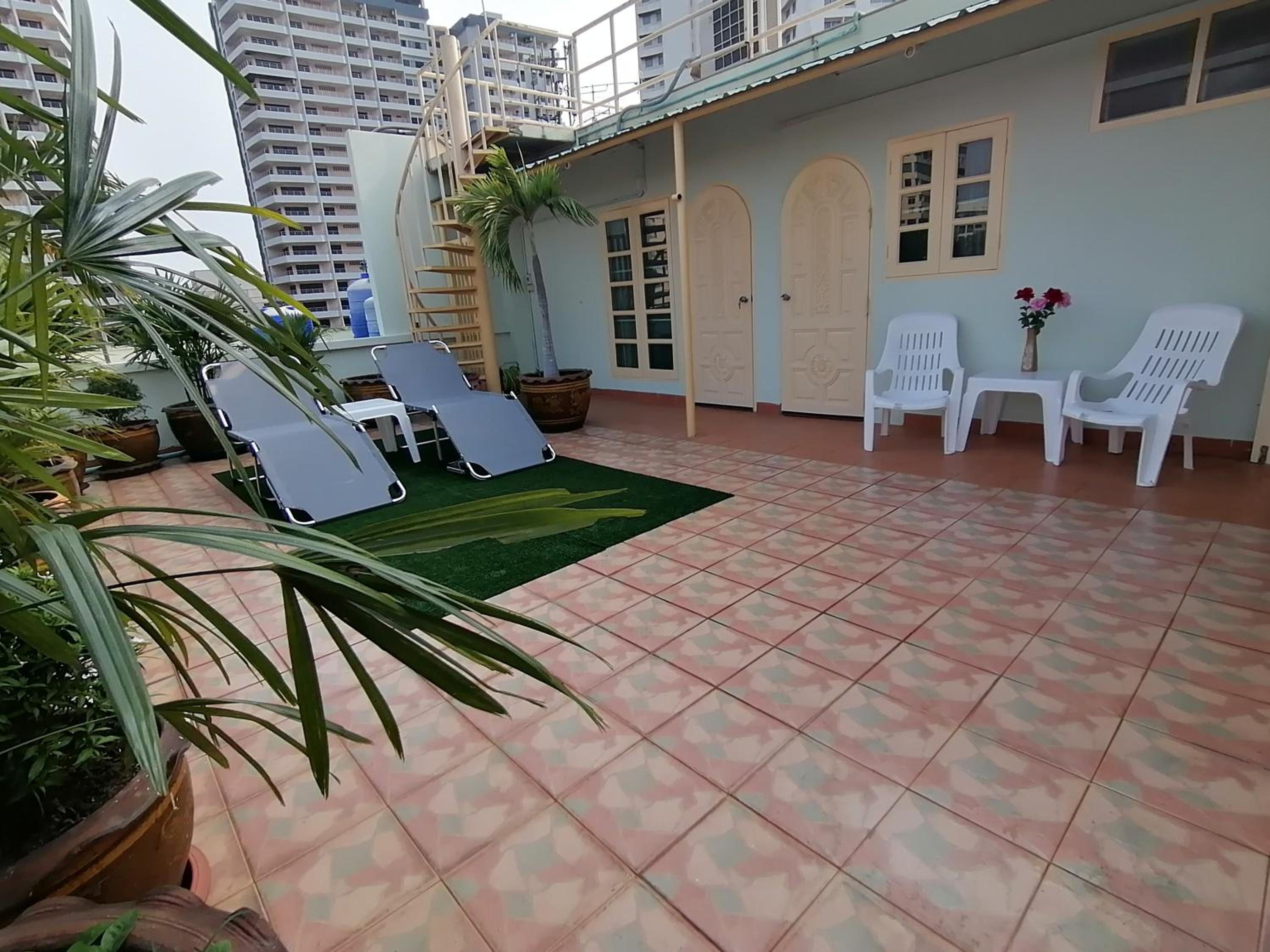 Standard Family Room