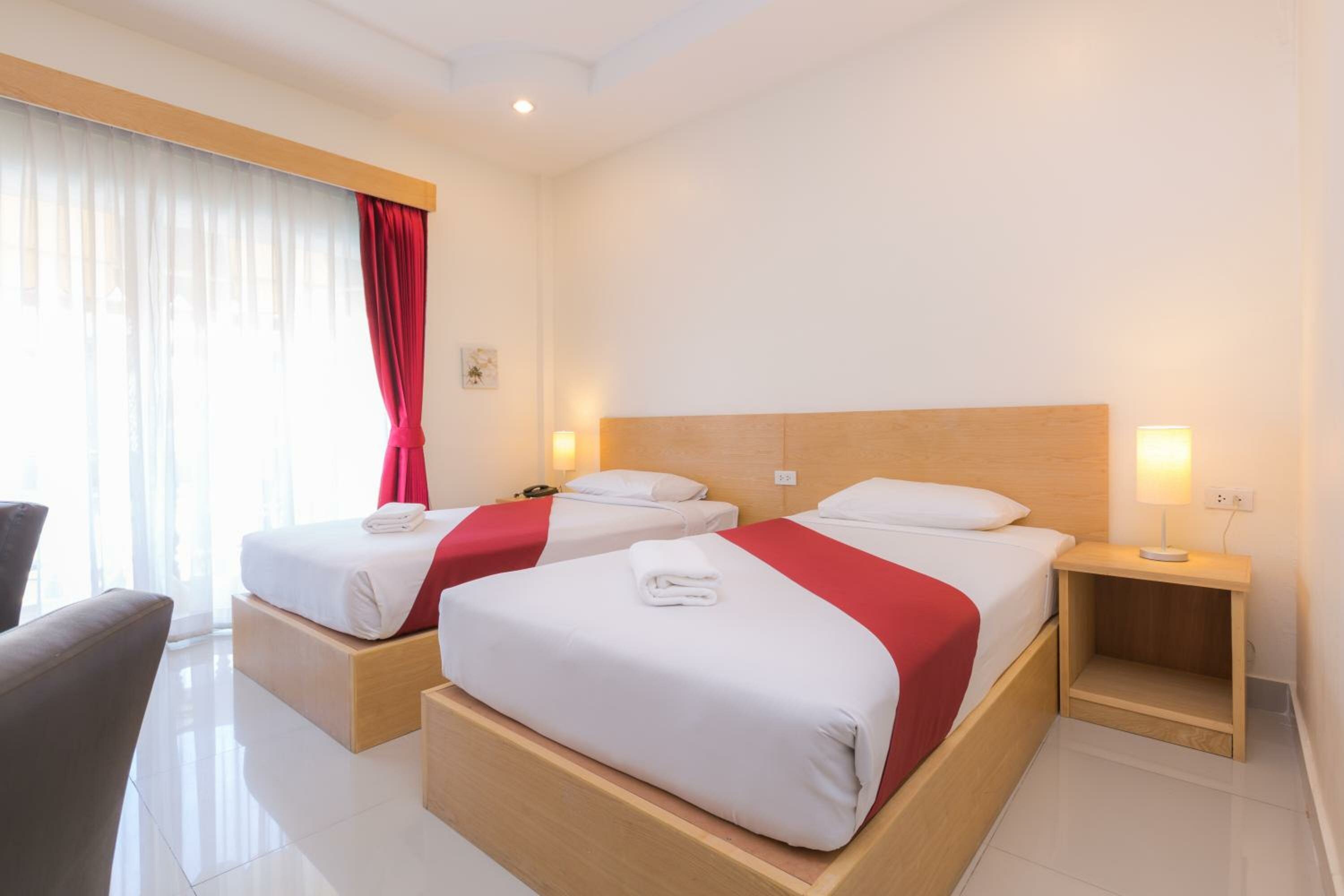 Deluxe Pool View Double or Twin Room with Balcony