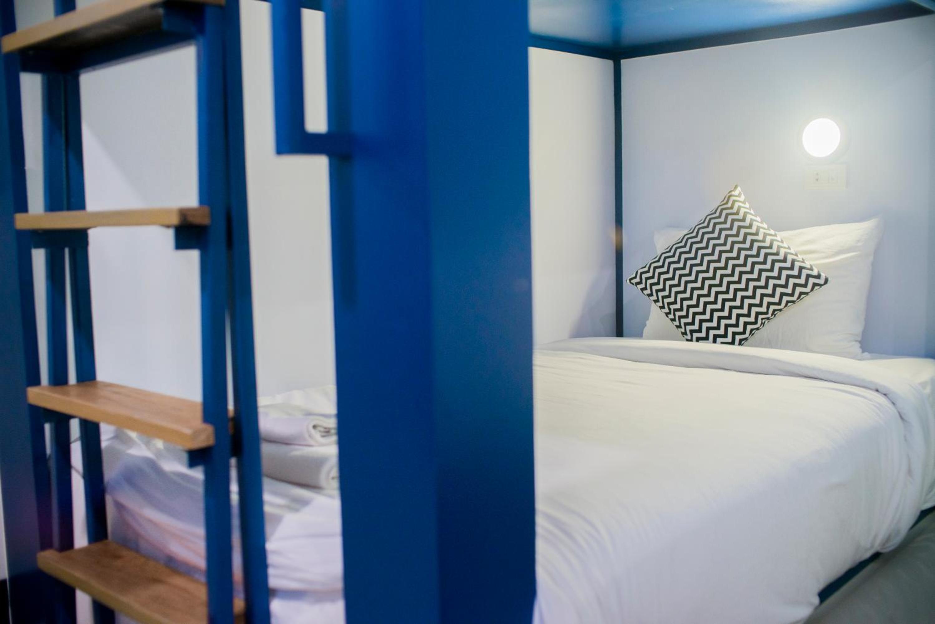 Family Room with Bunk Bed - City View