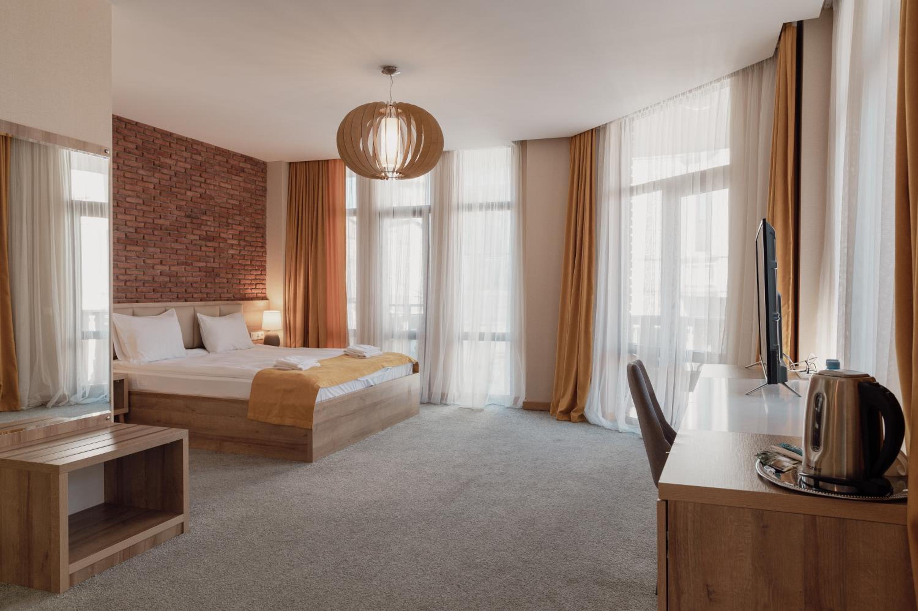 Suite with City View