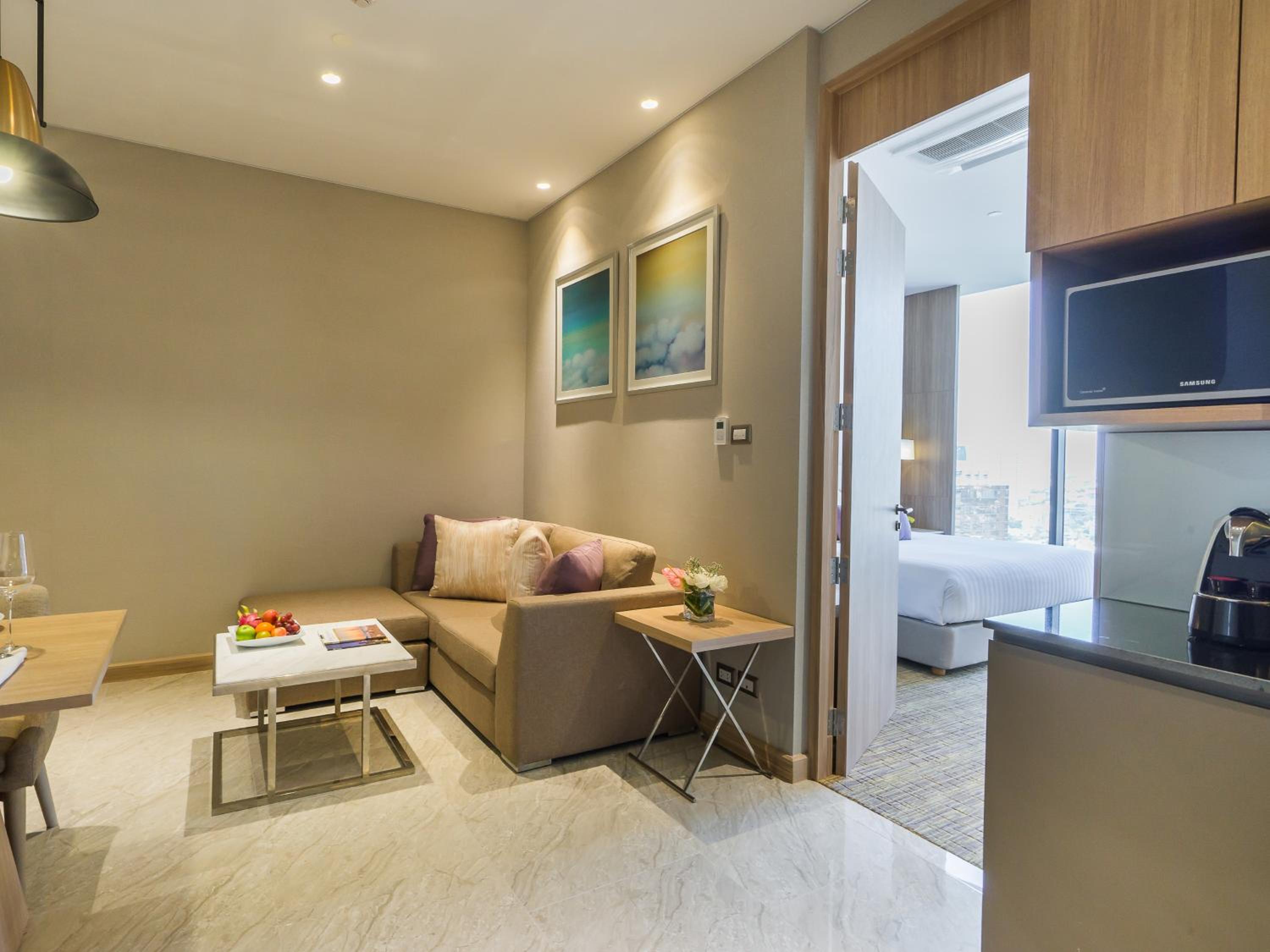 SkyView Grand Suites