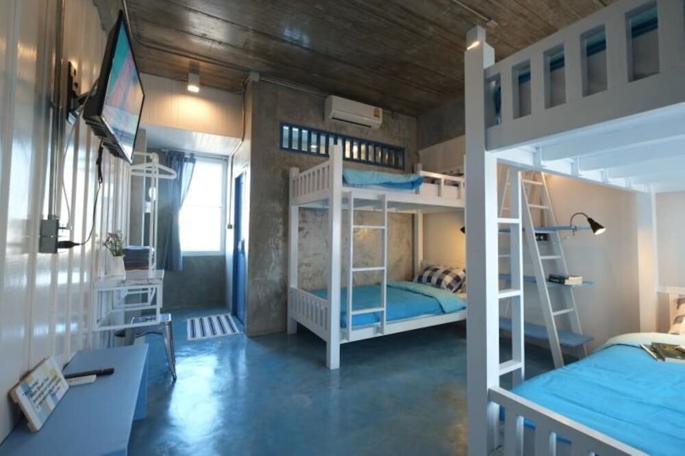 Family Quadruple Room (Air-Condition)