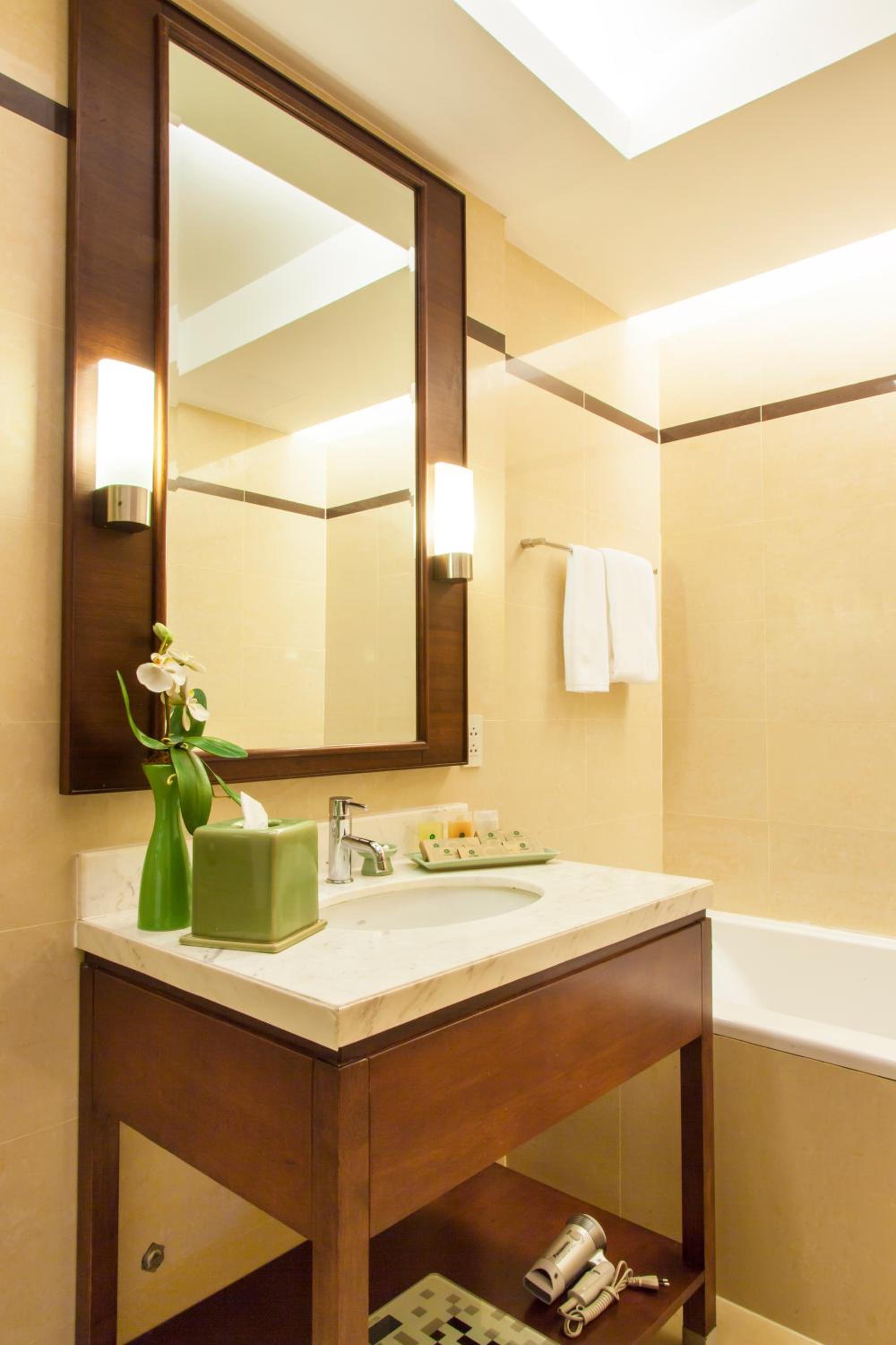 One-Bedroom Executive