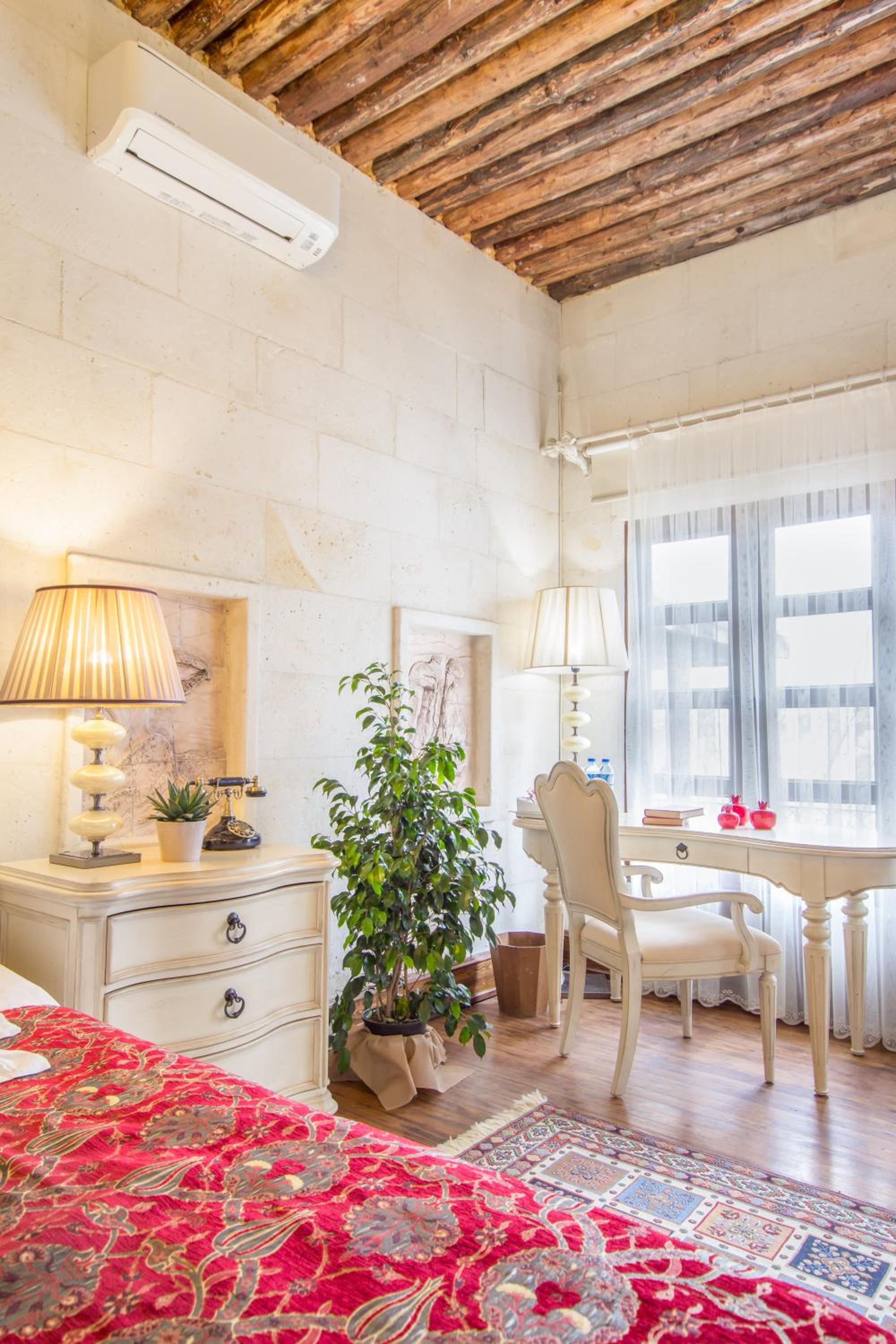 Deluxe Stone Room with Jacuzzi