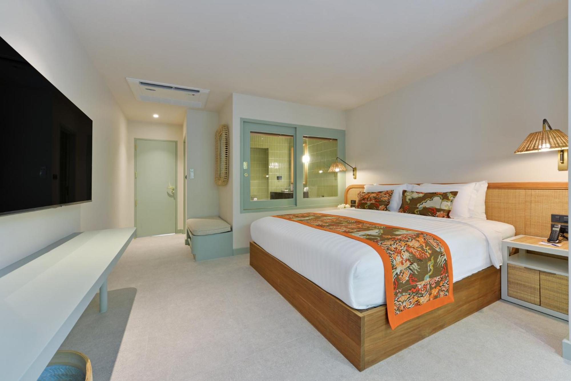 Luxury Garda Two-bedroom Pool Suite