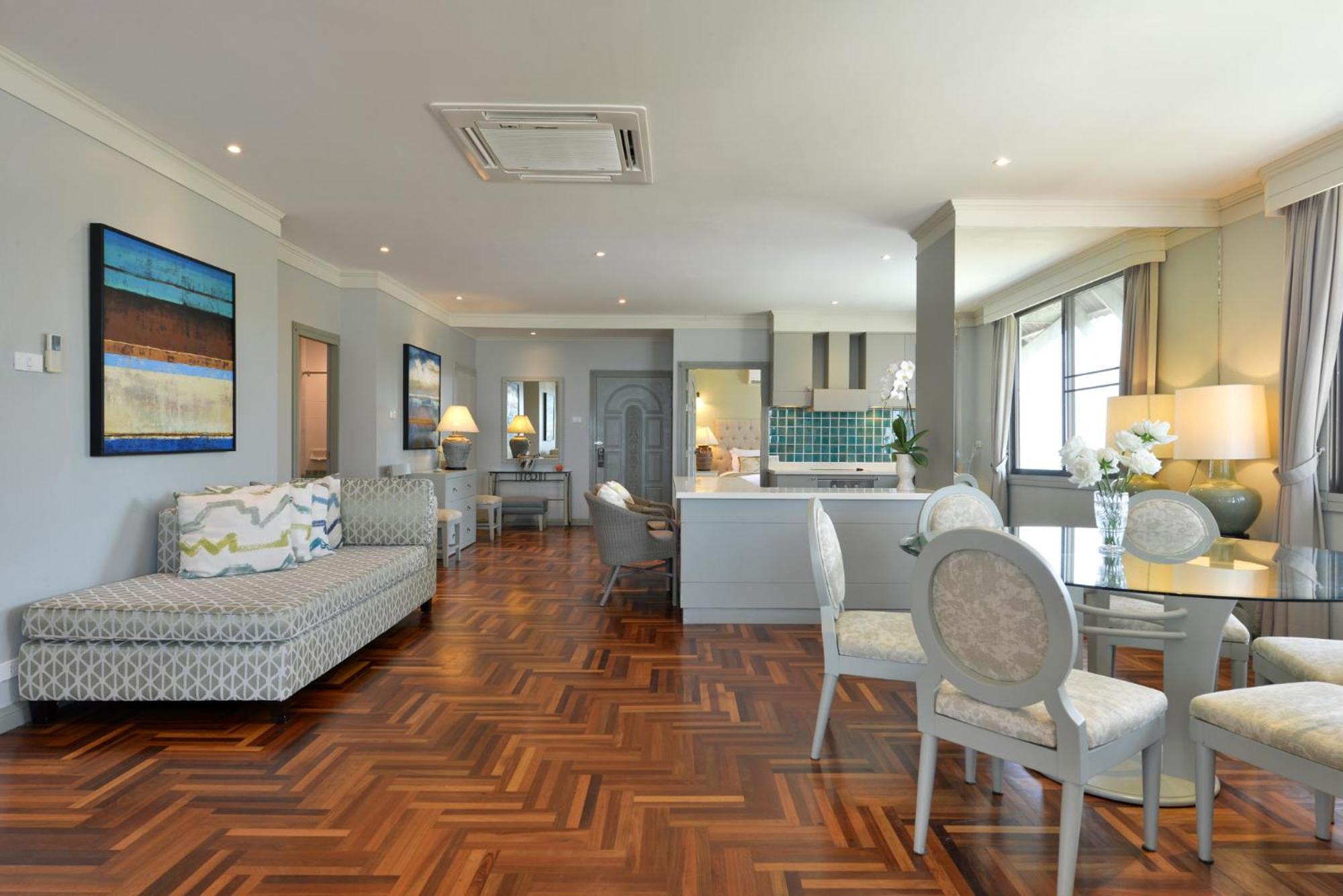 Luxury Seafront Two-Bedroom Family Suite