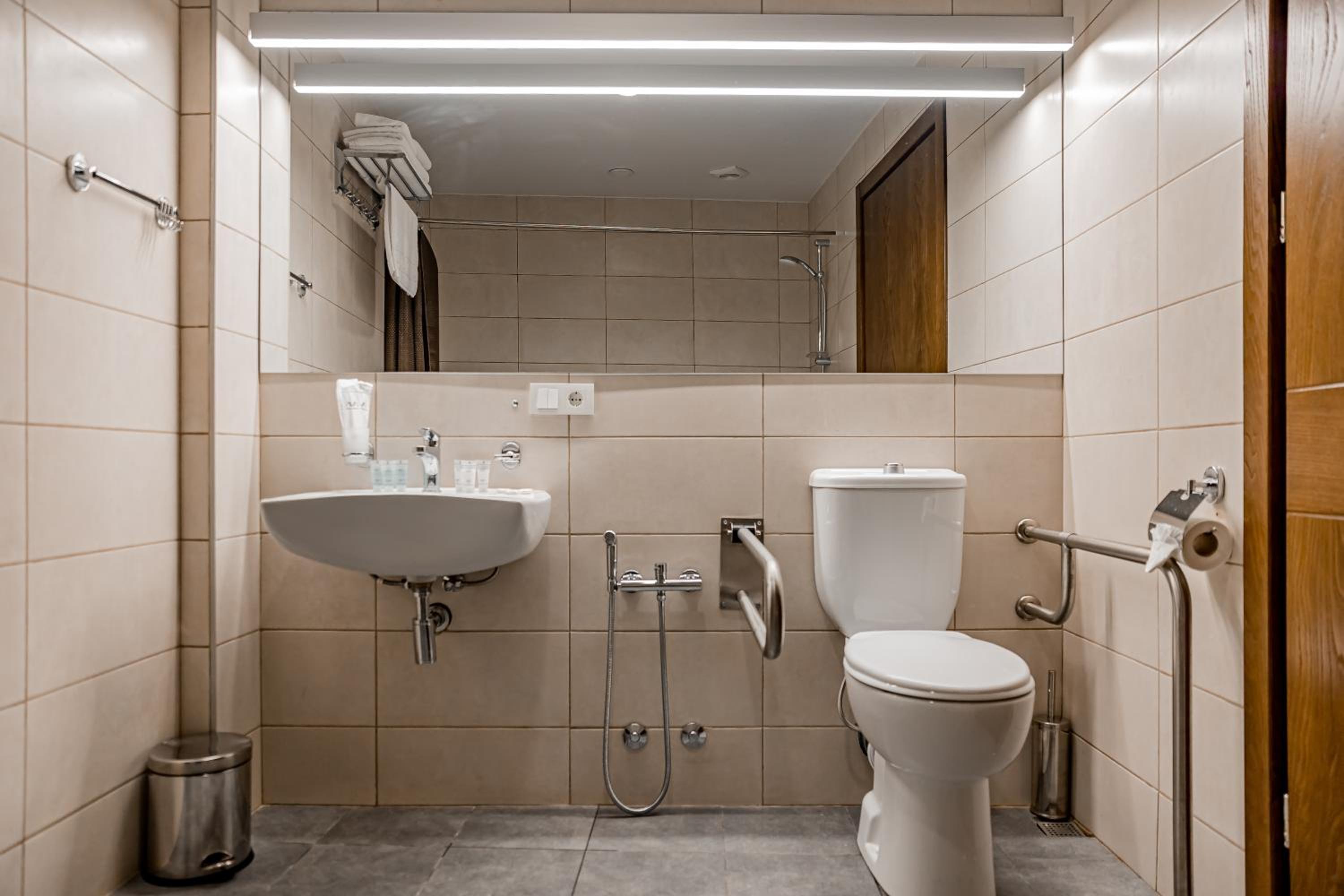 Double or Twin Room - Disability Access