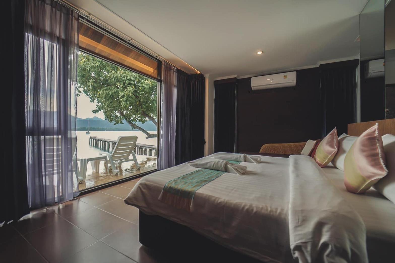 Grand Villa - Sea View