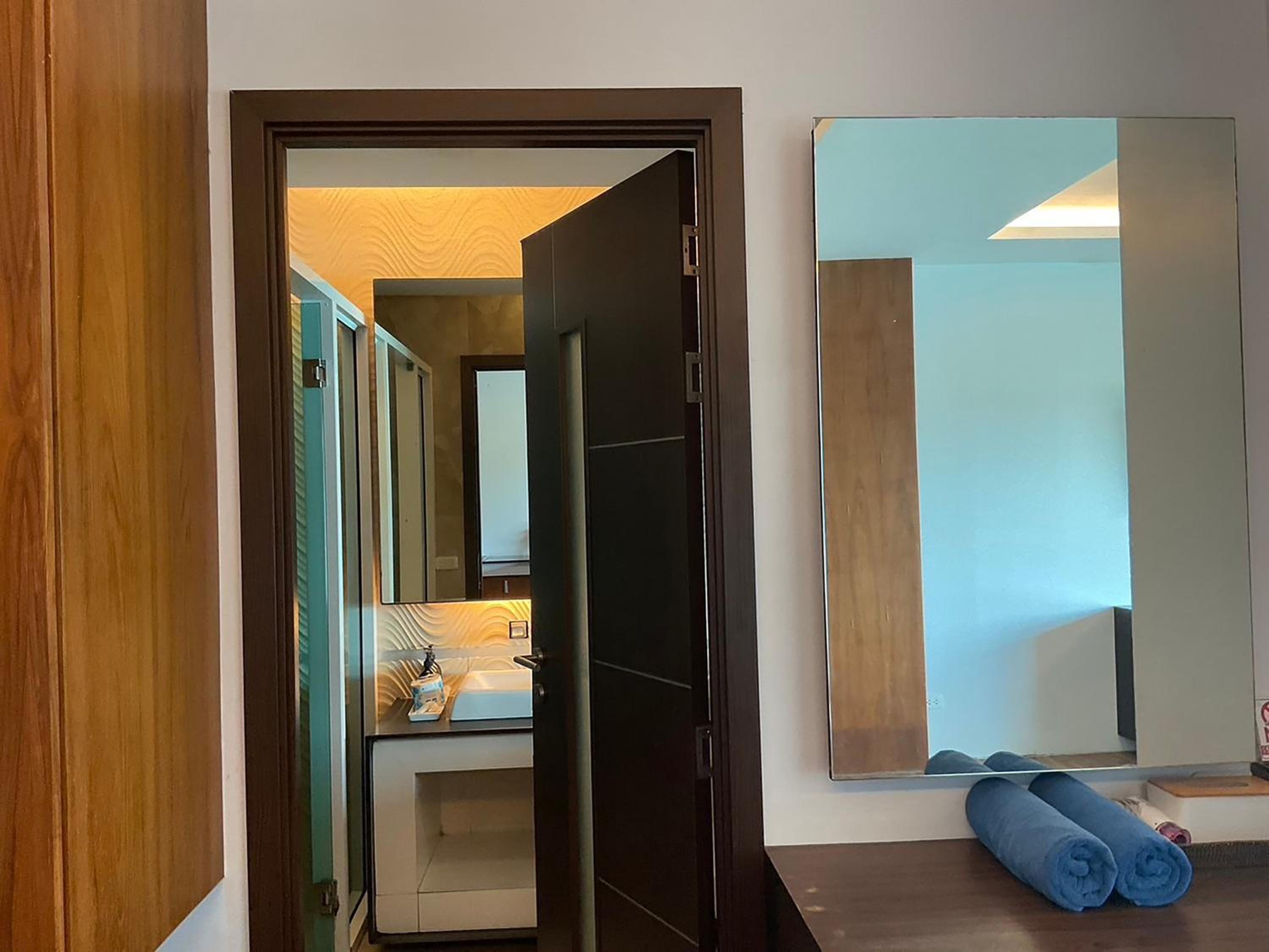 Luxury Double Room Sea View with Pool