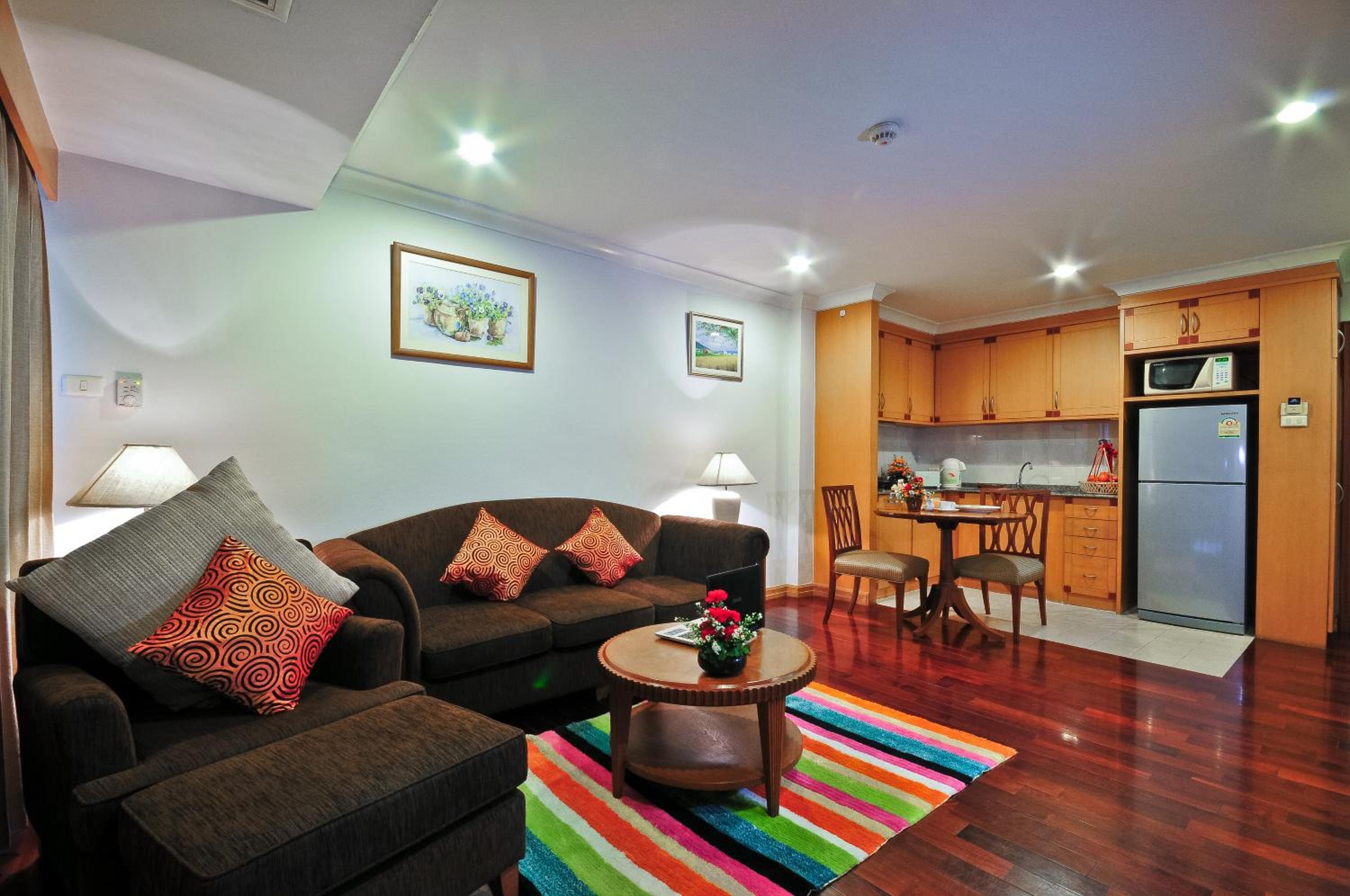 Executive Suite One-Bedroom with Balcony