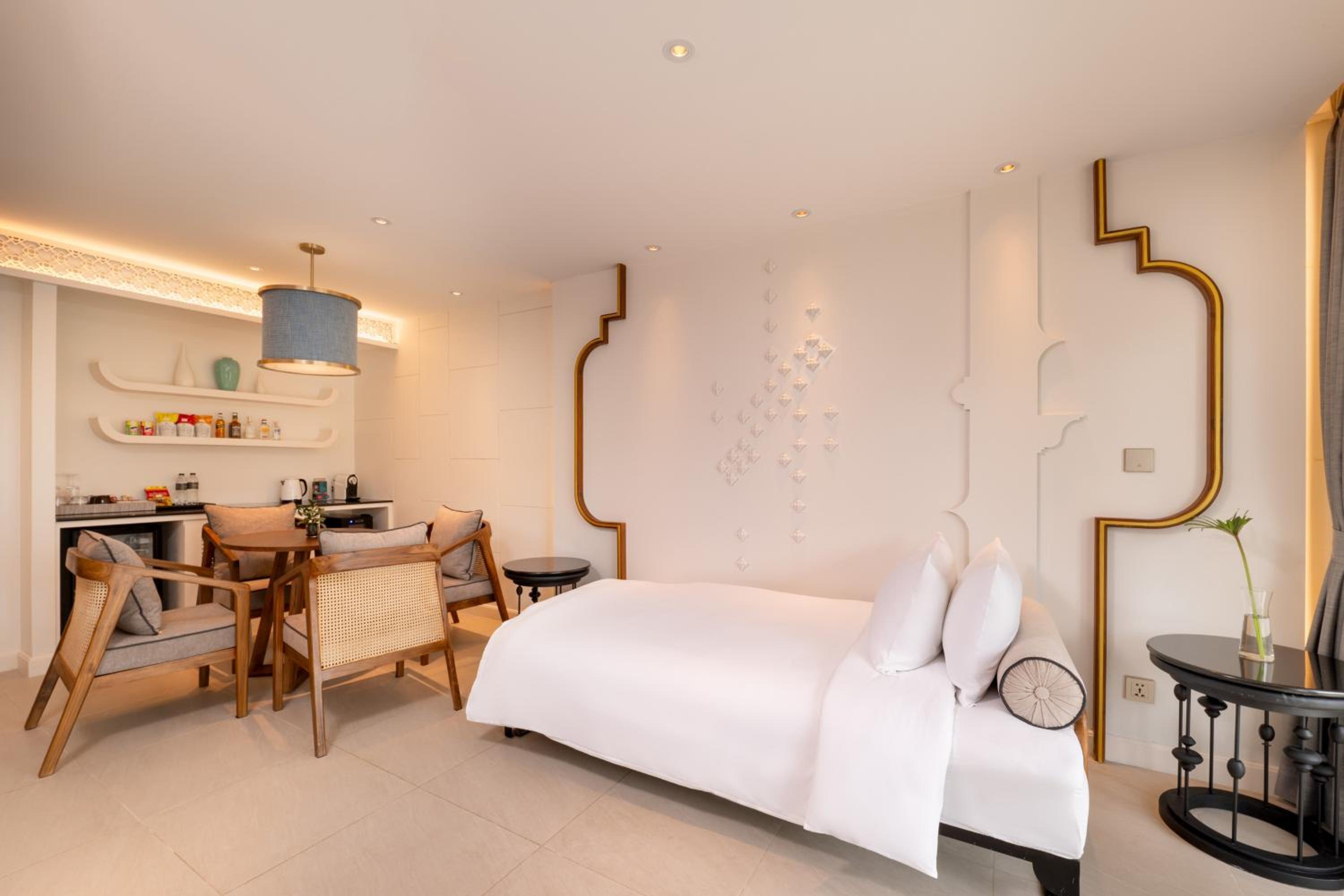 One Bedroom Lagoon Pool Access Suites