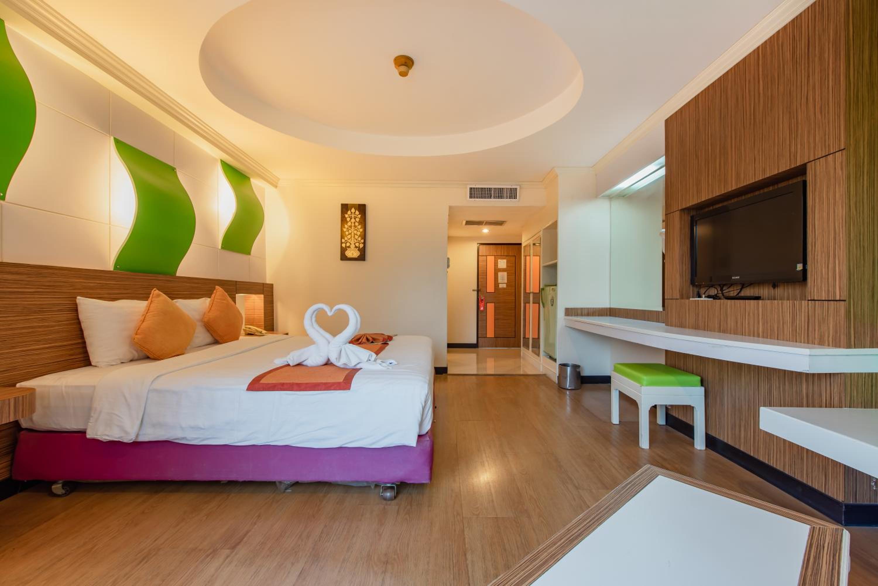 Deluxe Double or Twin Room