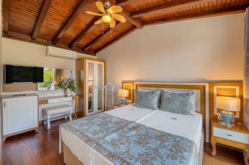 Family Room With Balcony в Dogan Hotel
