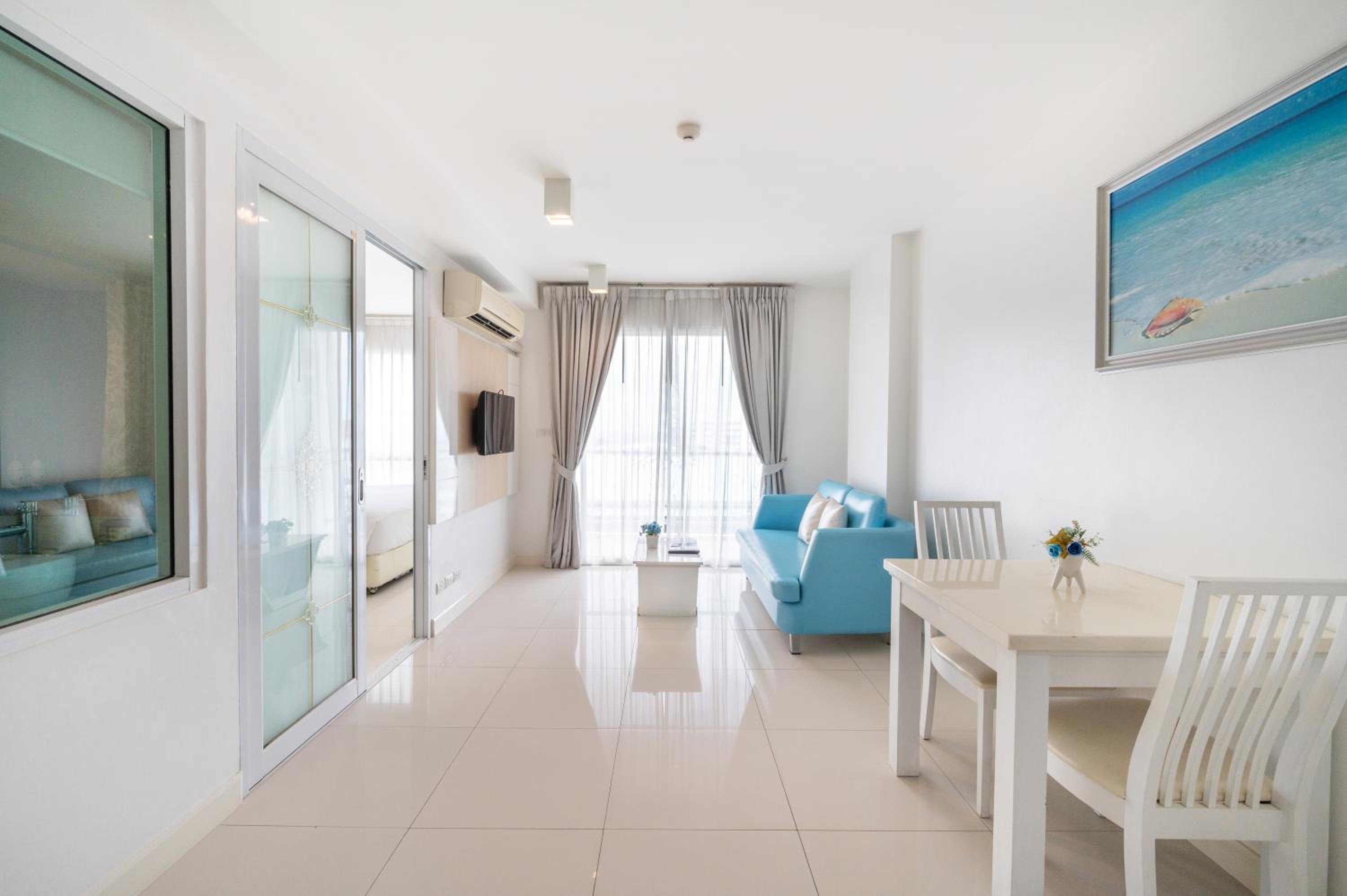 King Suite with Sea View