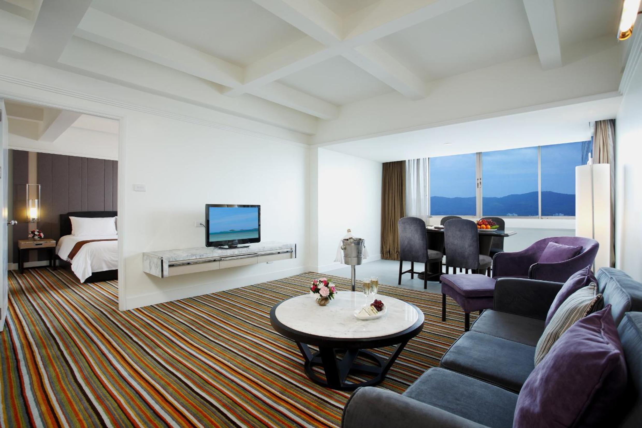 Executive Suite - King