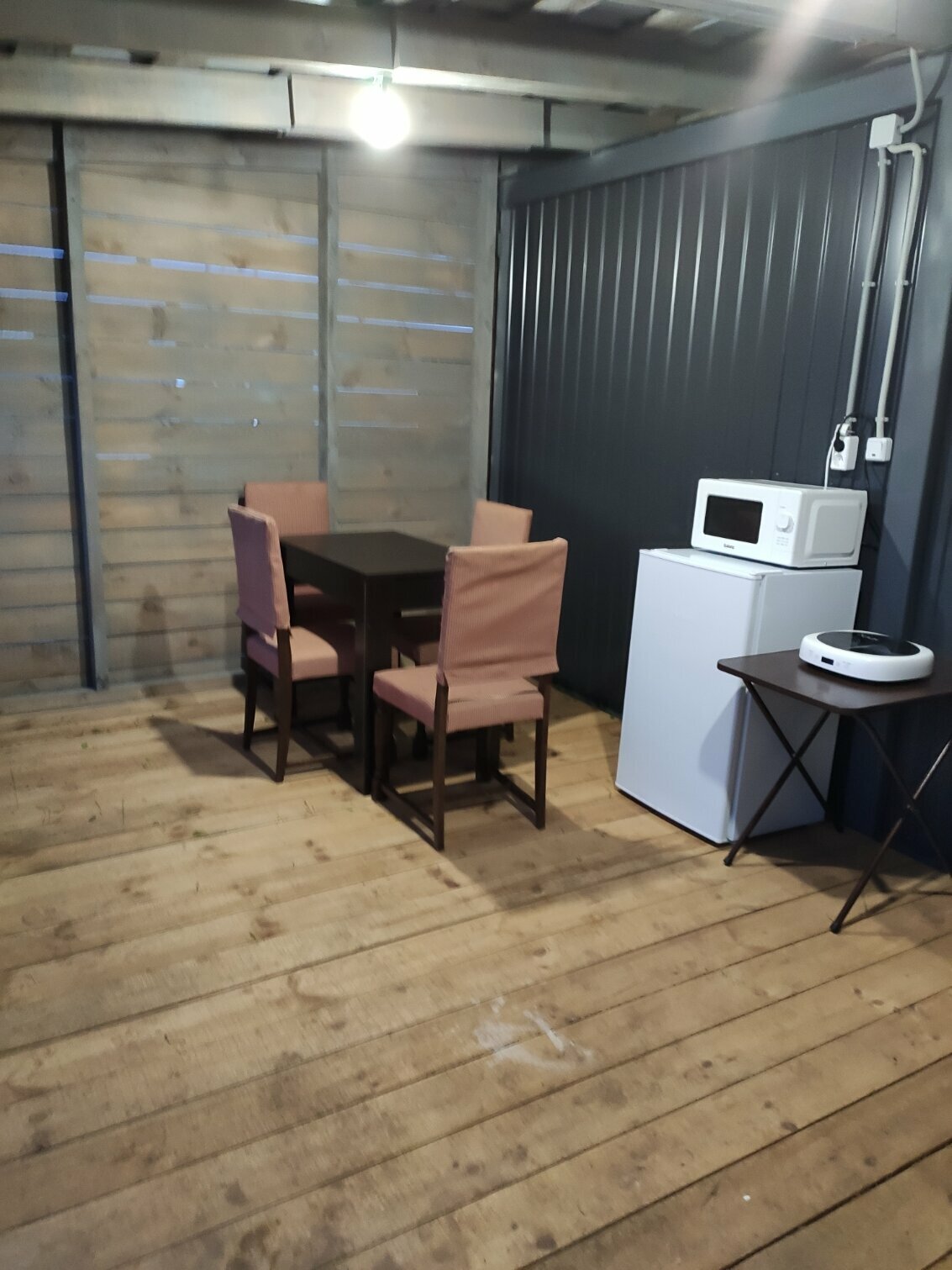 Домик с террасой на озере Ильмень!!!