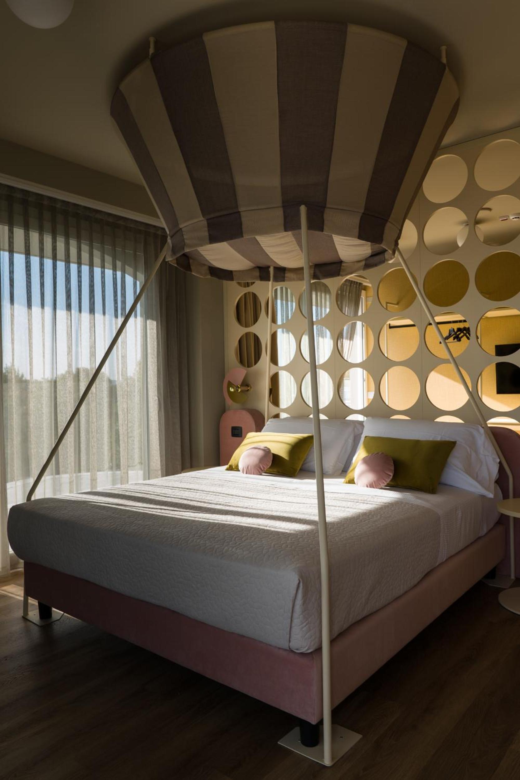 King Suite with Sea View