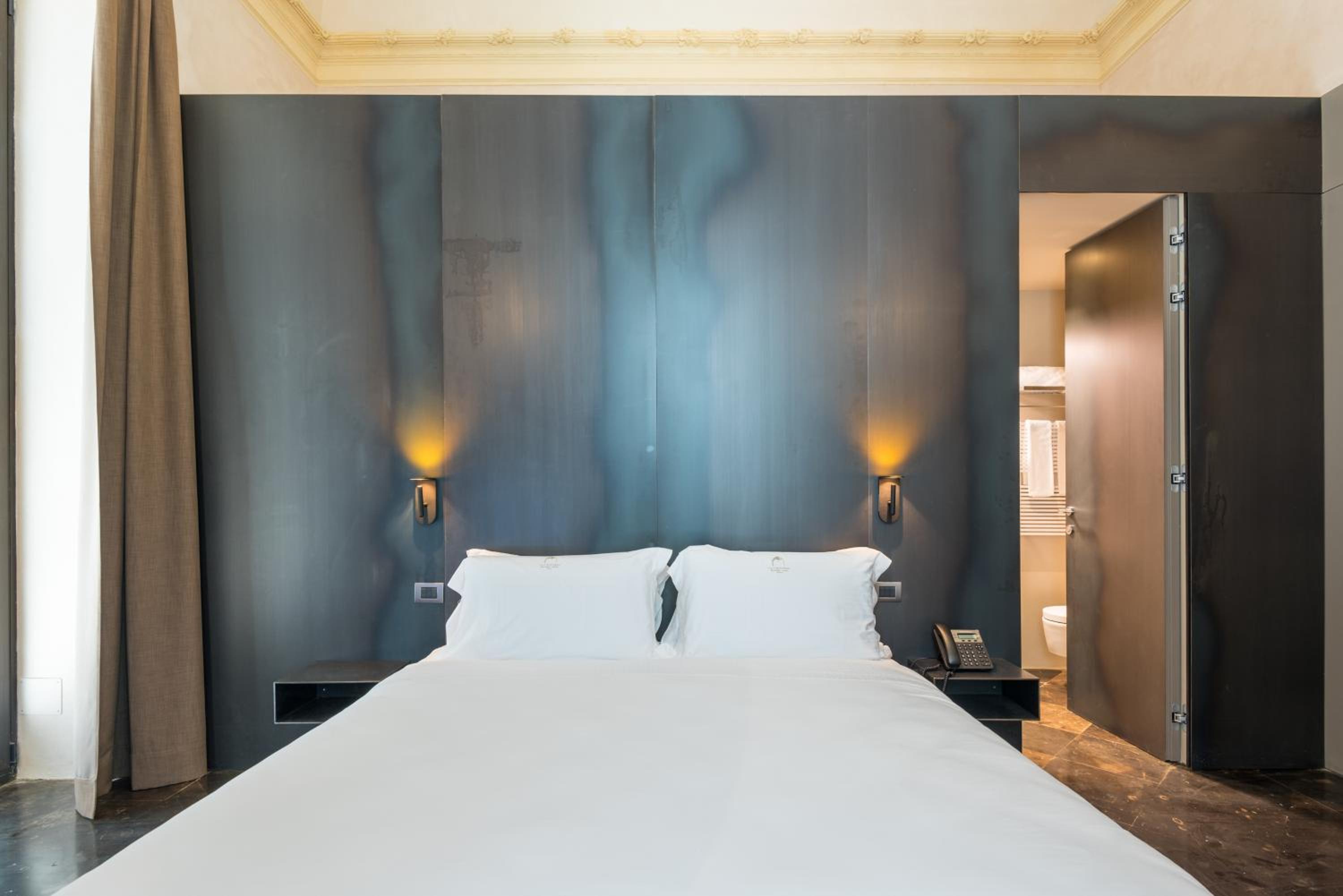 Junior Suite with Balcony