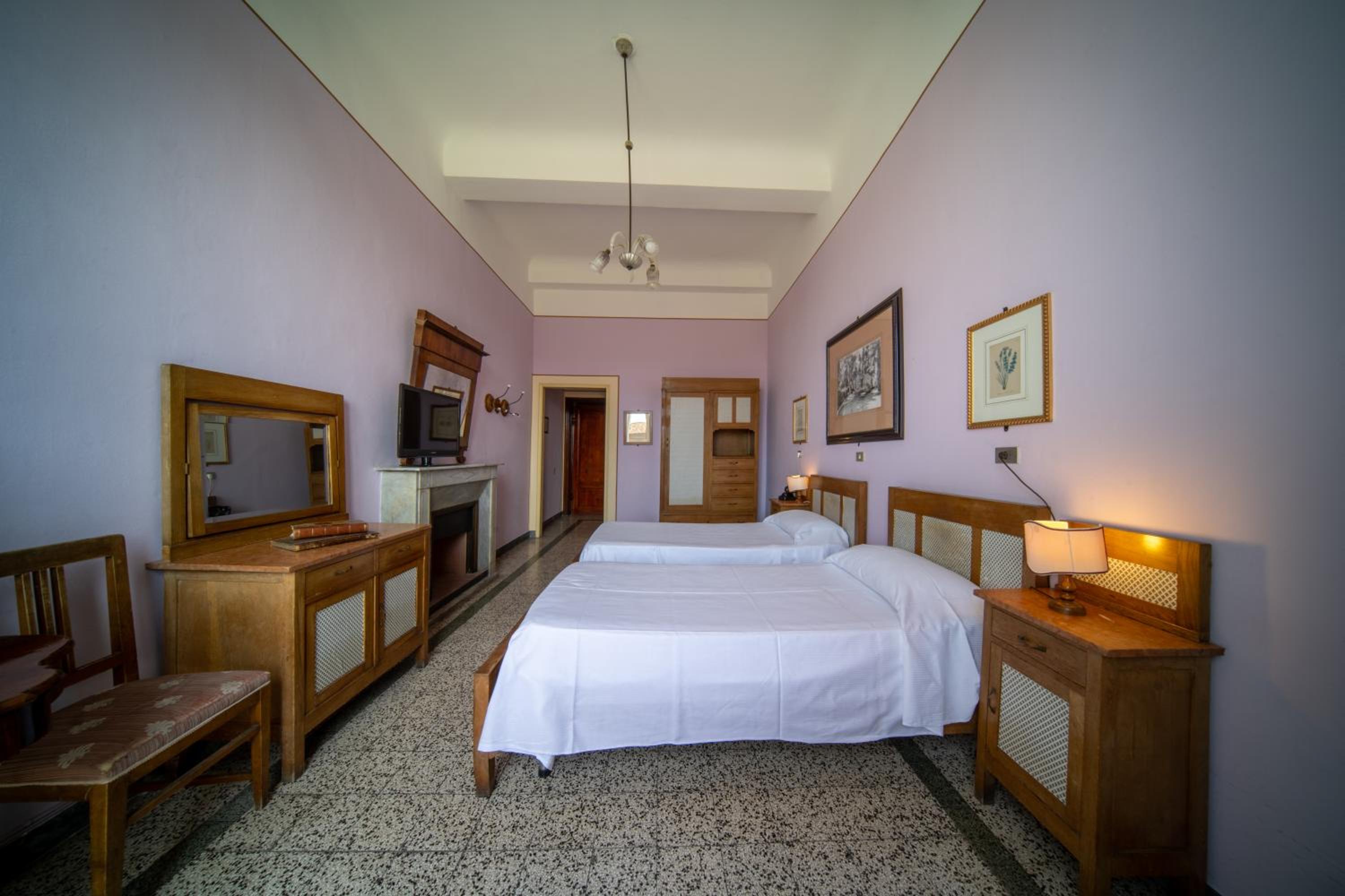 Classic Double or Twin Room with River View