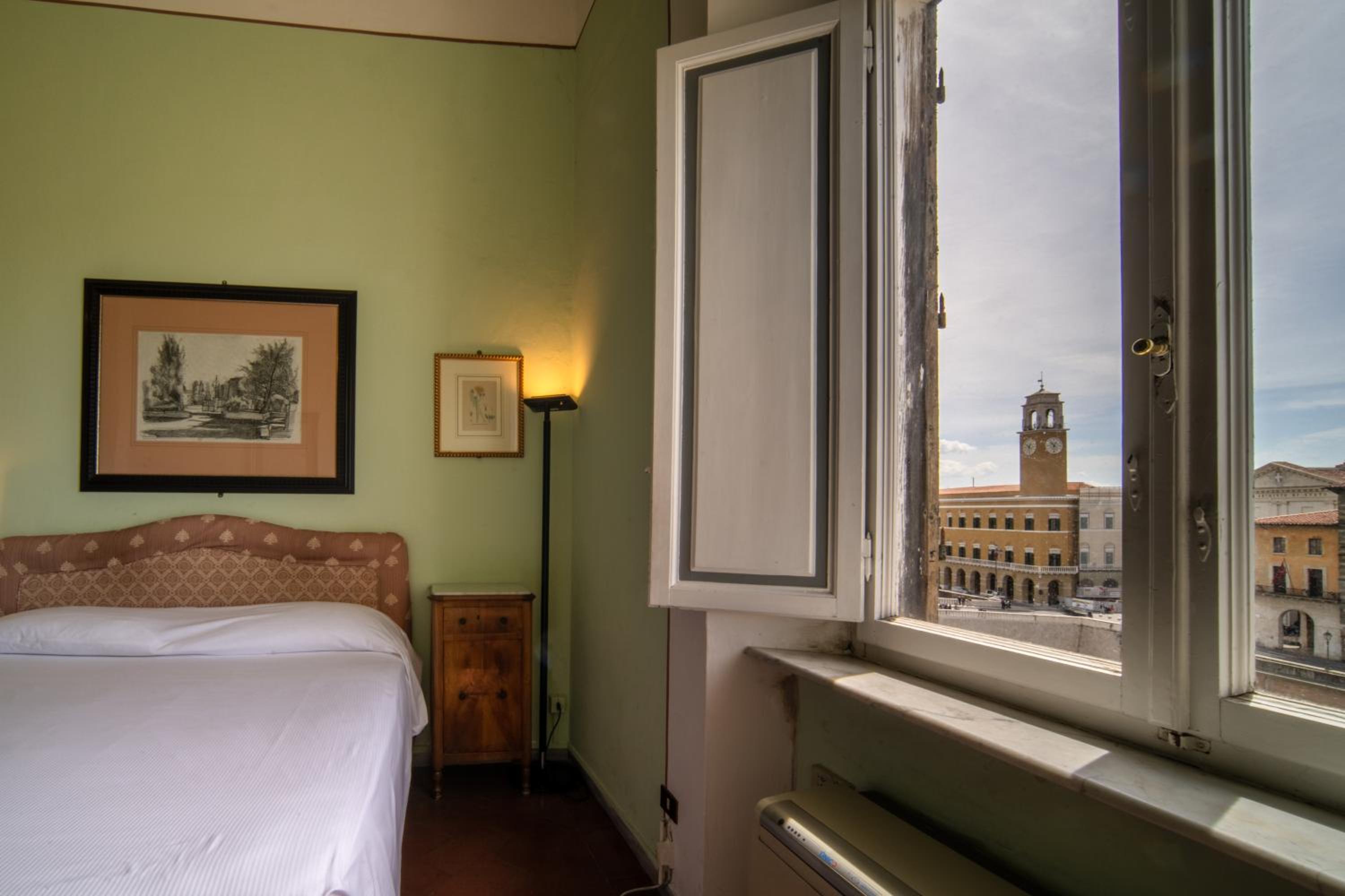 Classic Double or Twin Room with River View