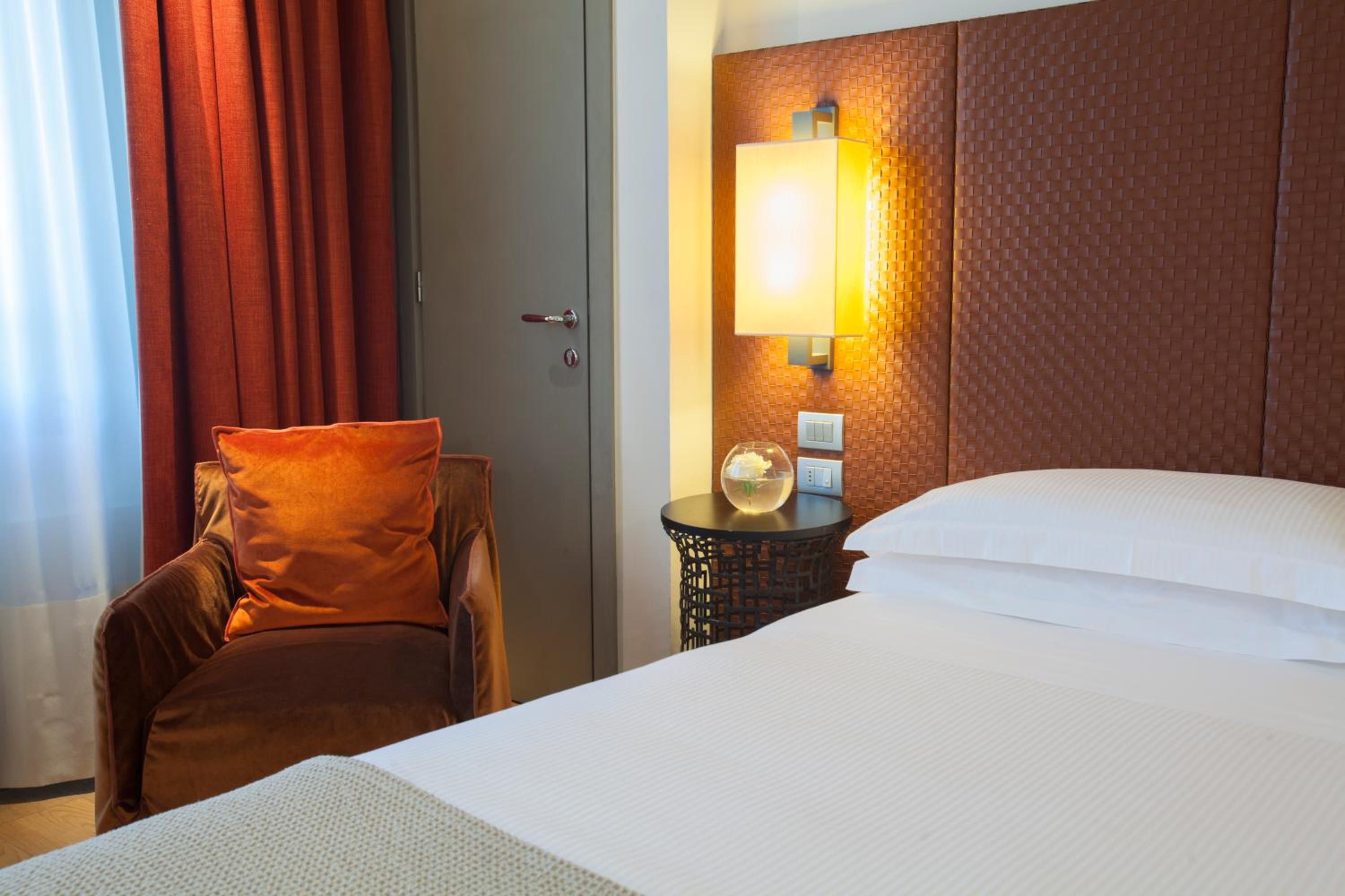 Family Room (2 Adults + 2 Children)