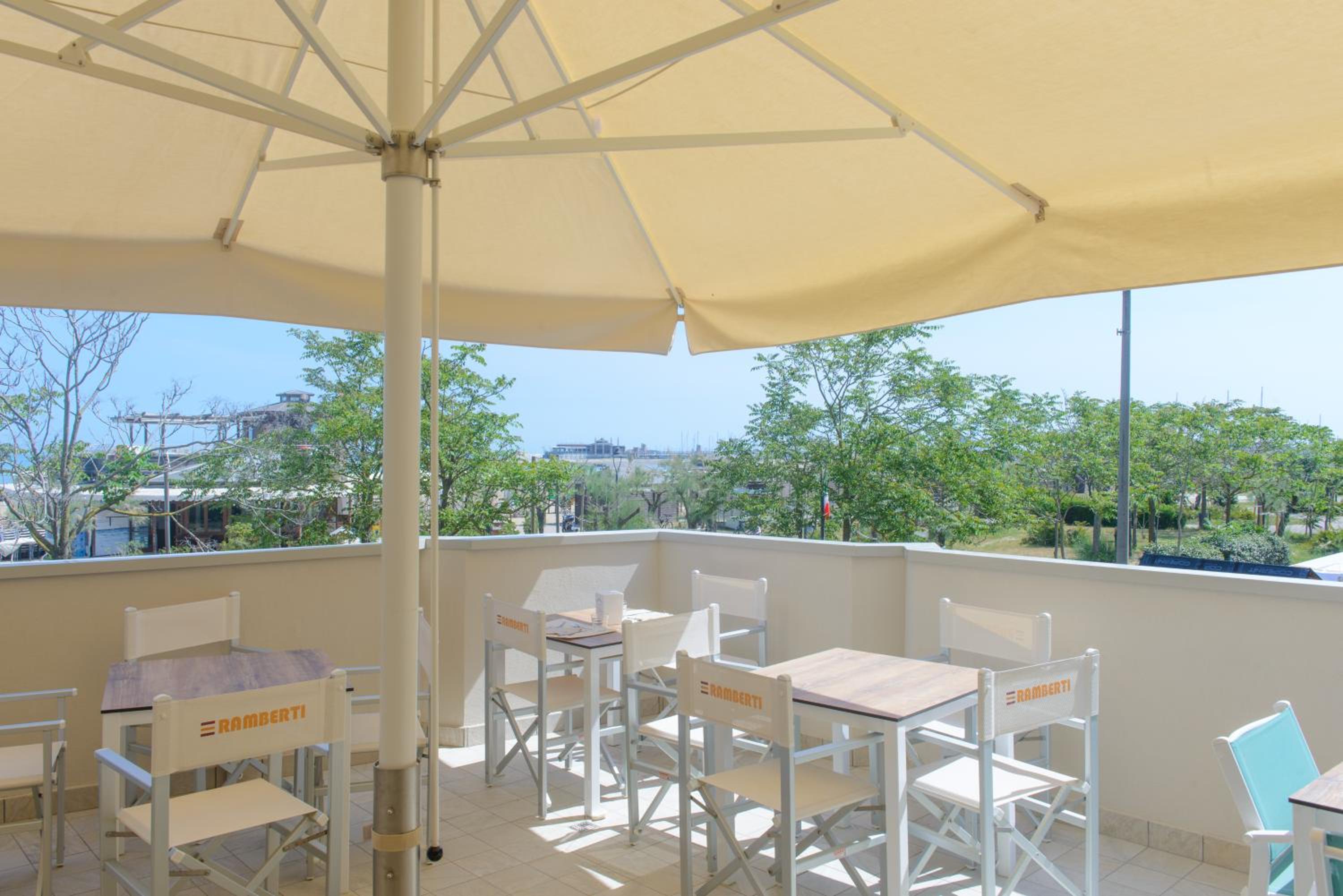 Classic Double Room with Balcony and Partial Sea View