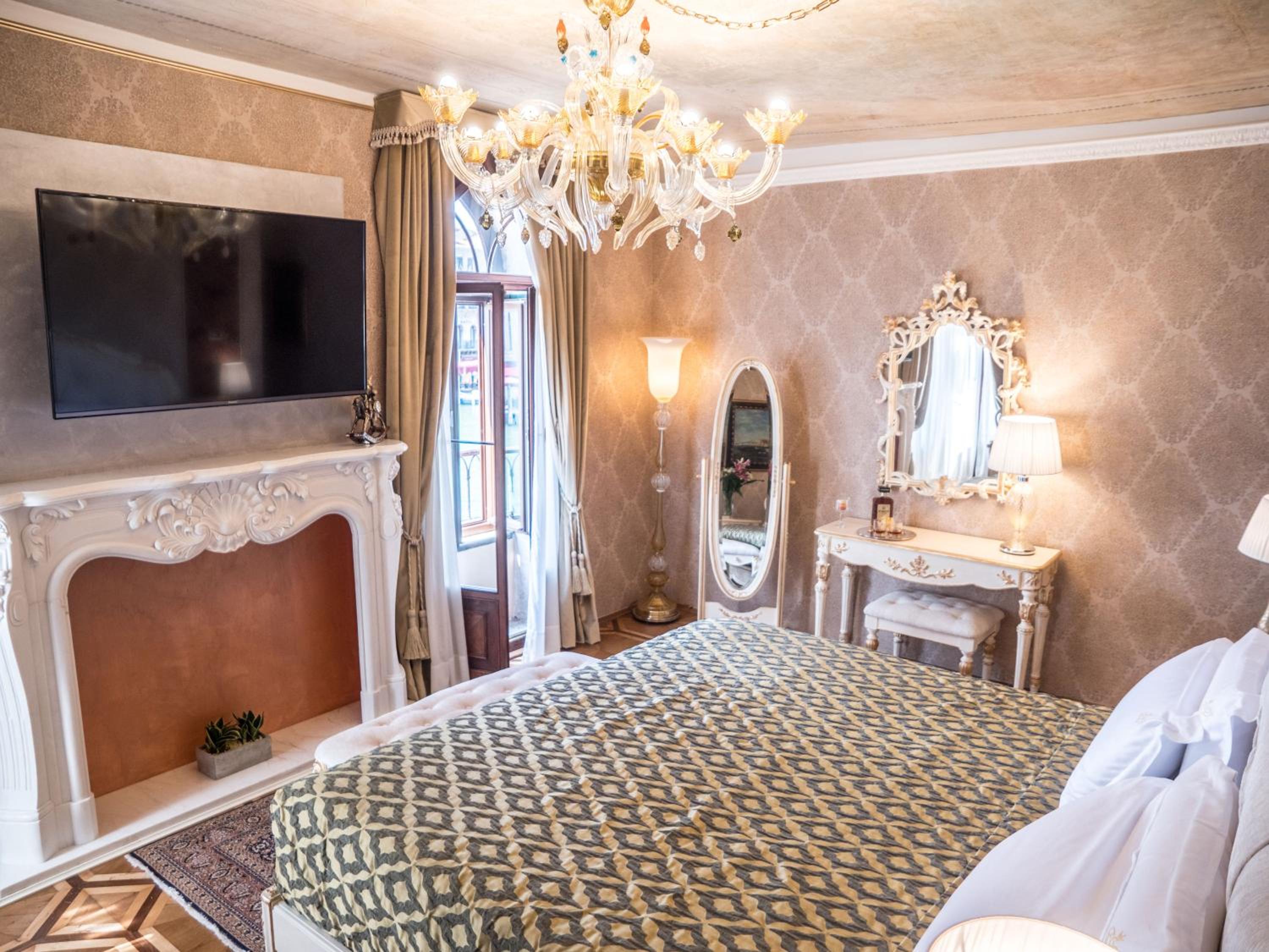 Imperial Suite with Grand Canal View