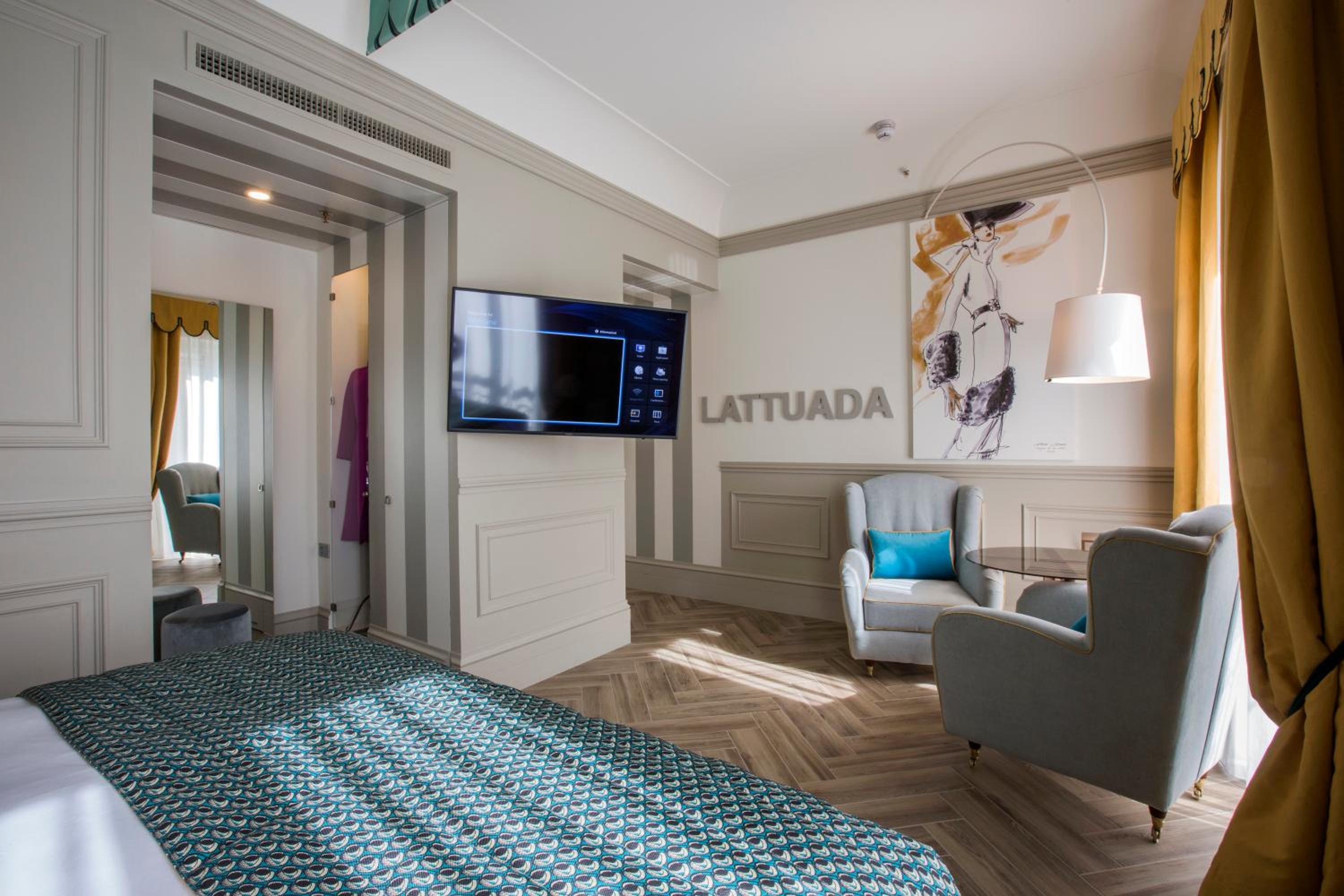 Premium Queen Room