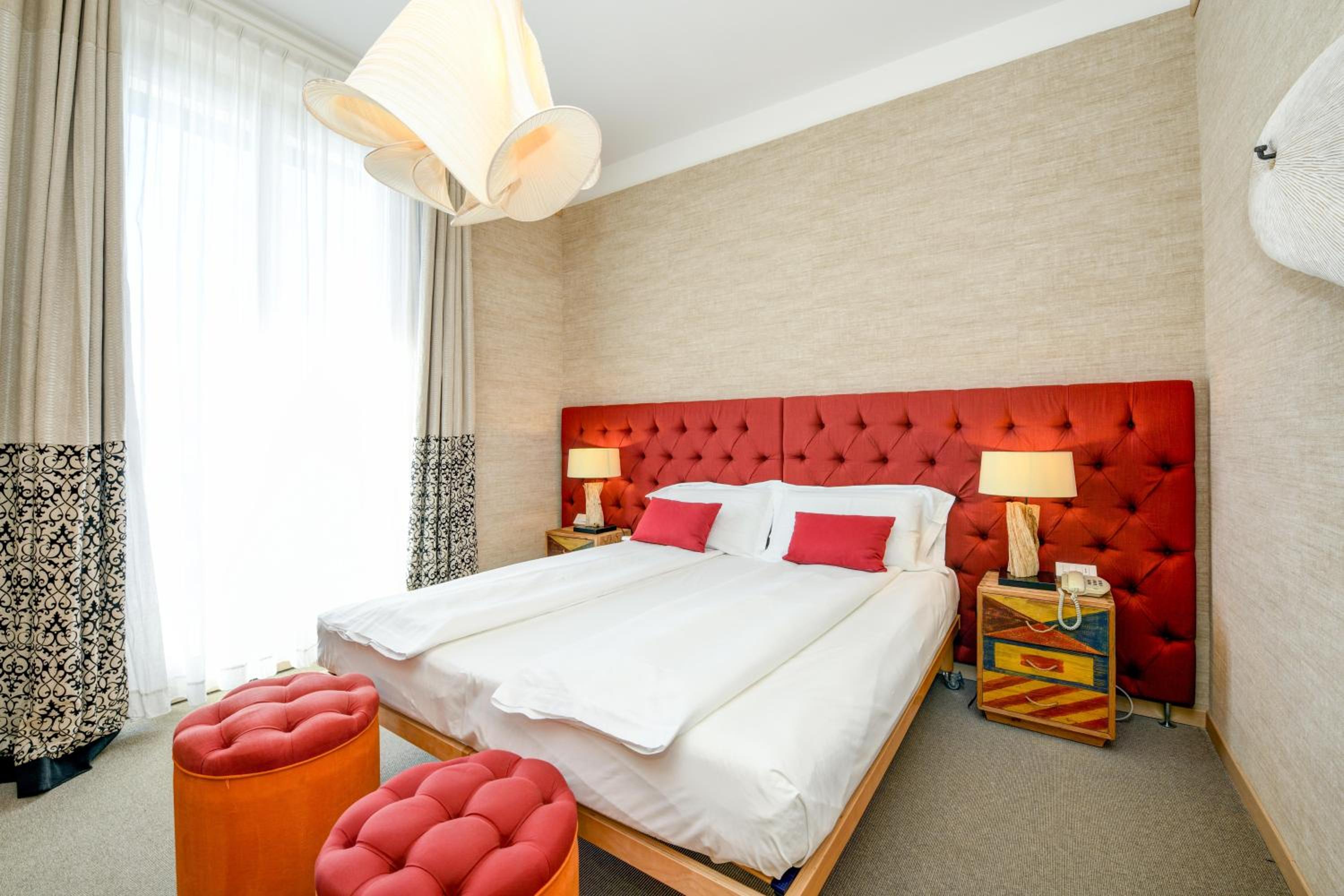 Deluxe Double Room with Lake View