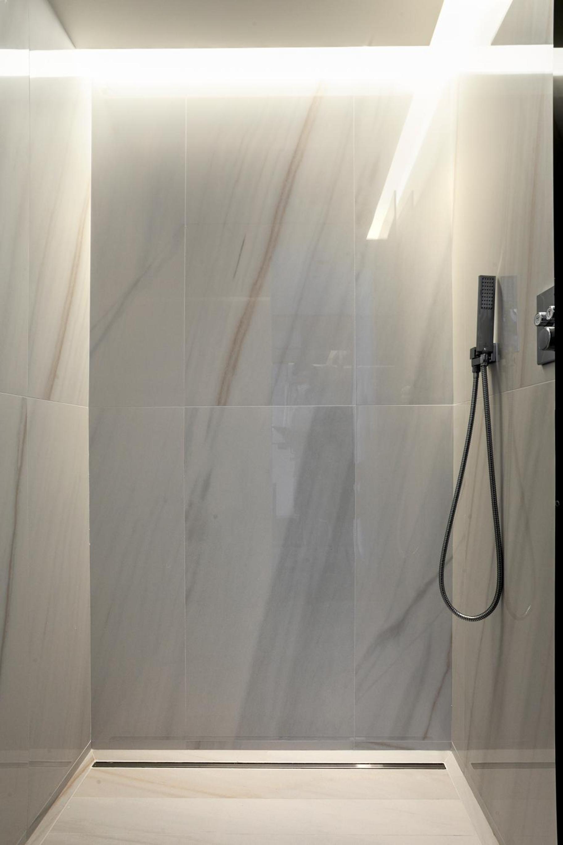 Queen Suite with Sea View