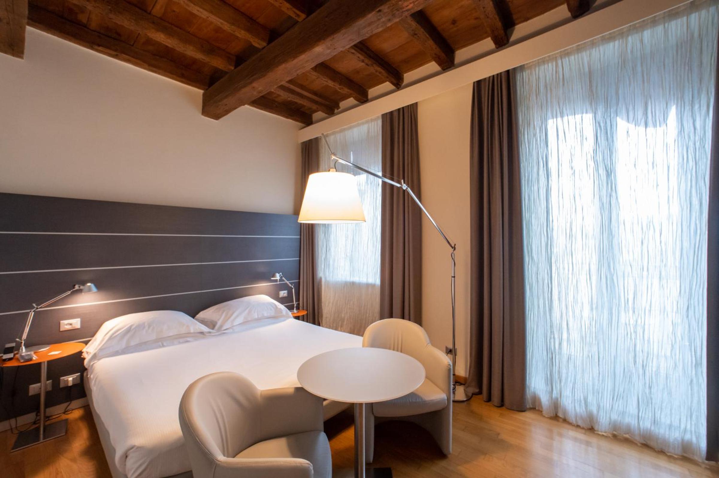 Superior Double Room with City View