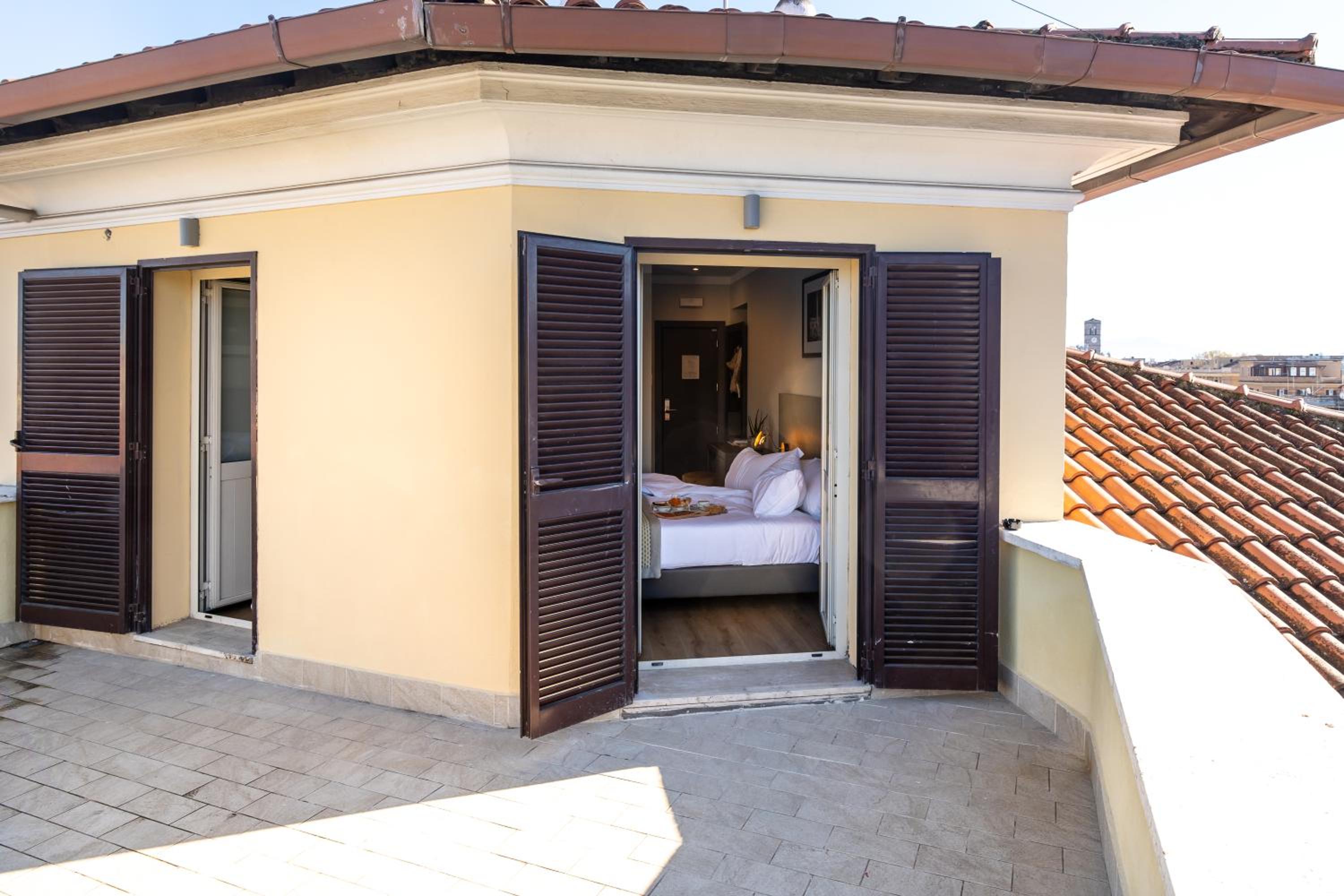Deluxe Triple Room with Terrace
