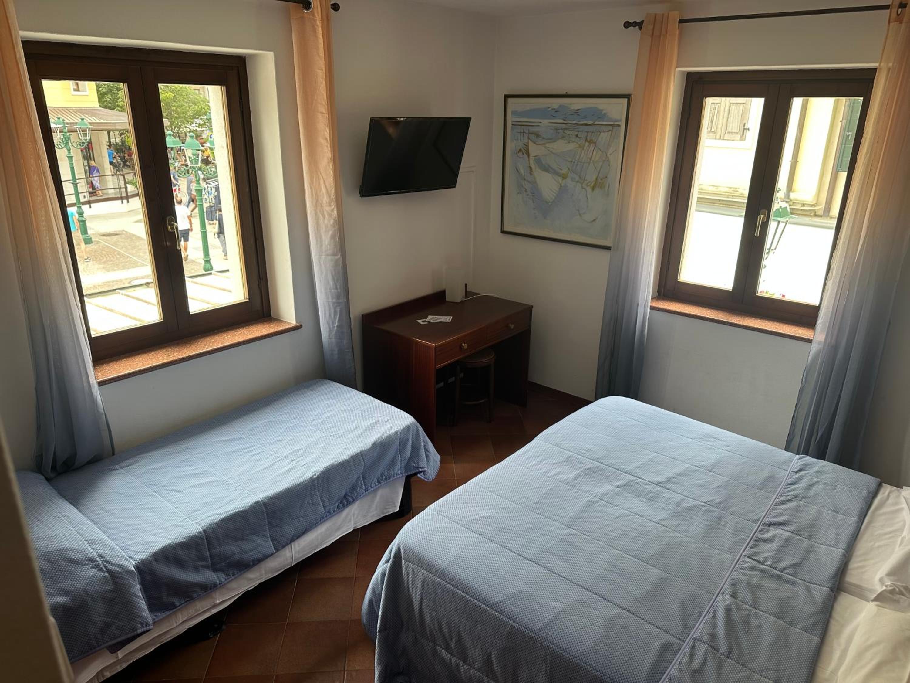 Small Triple Room