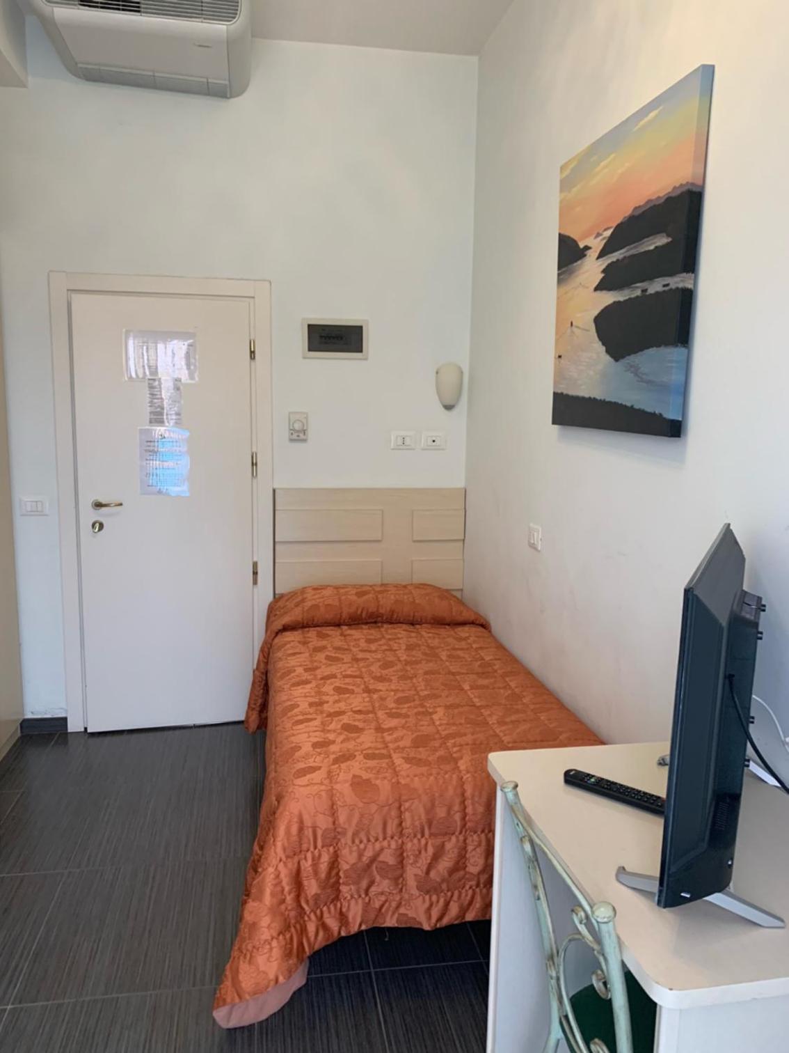 Standard Single Room with Sea View