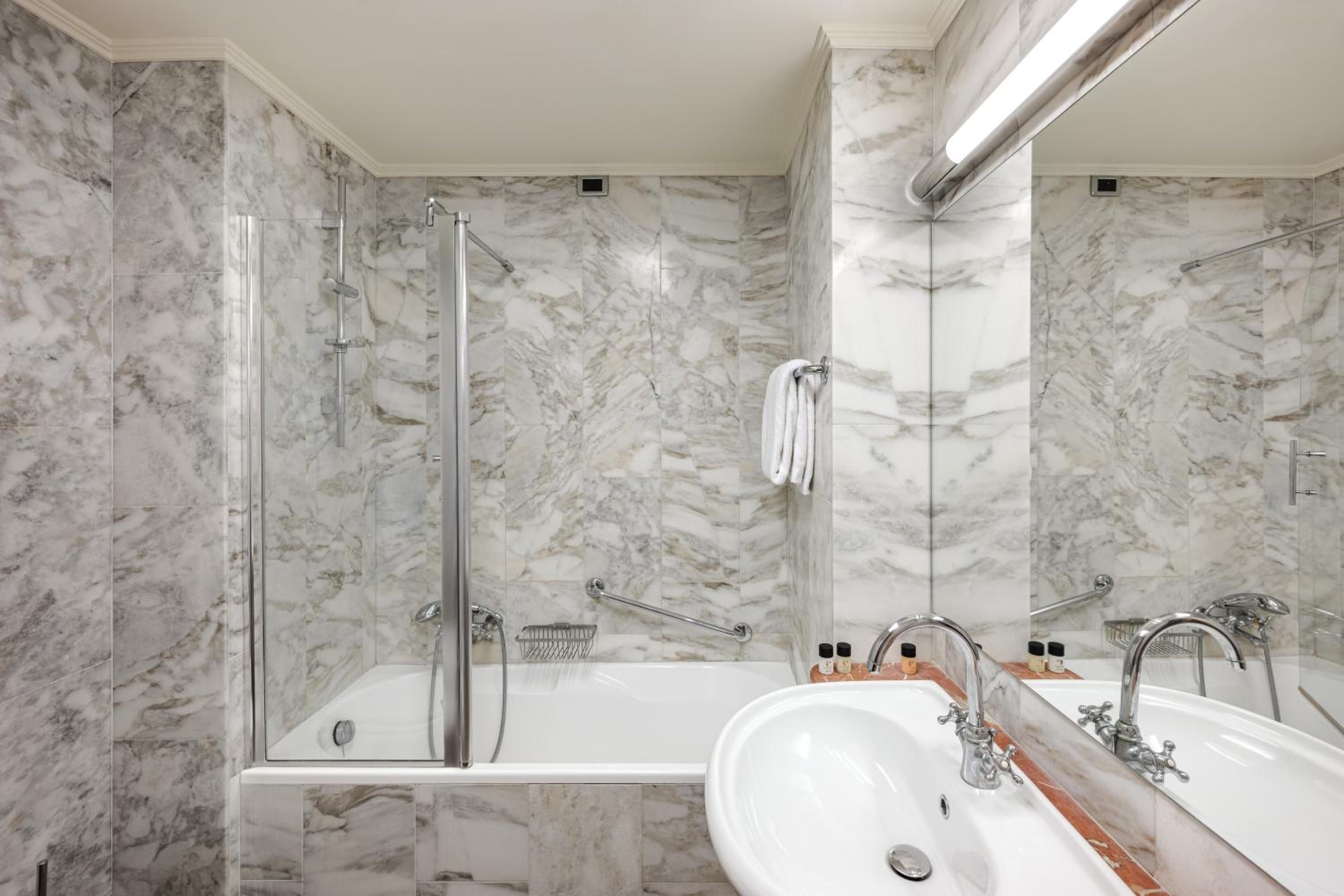 Classic Double or Twin Room