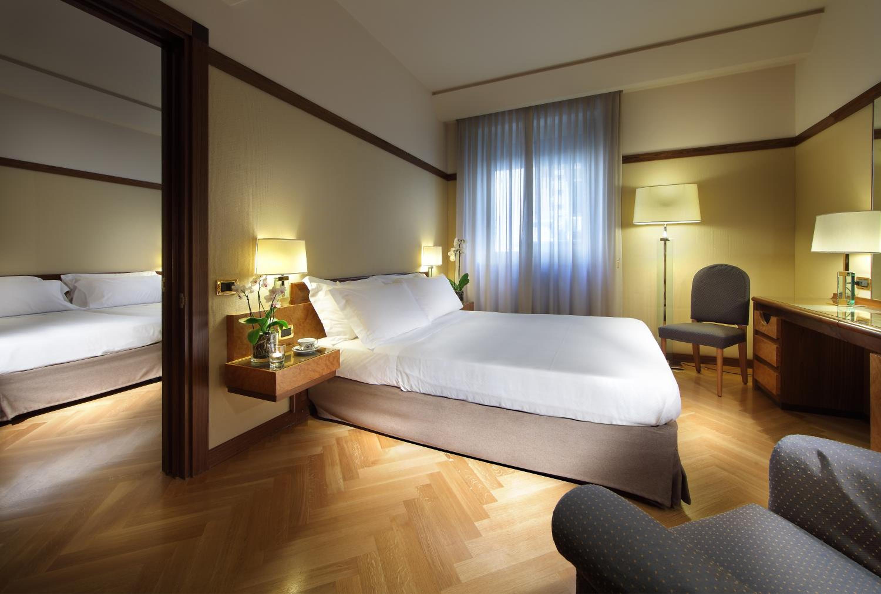 Two Connecting Double Rooms