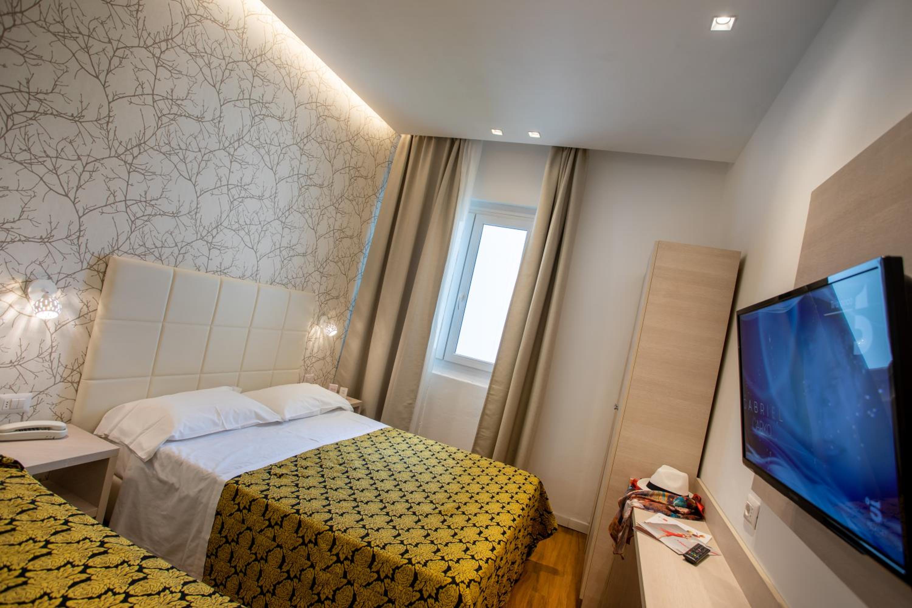 Economy Triple Room