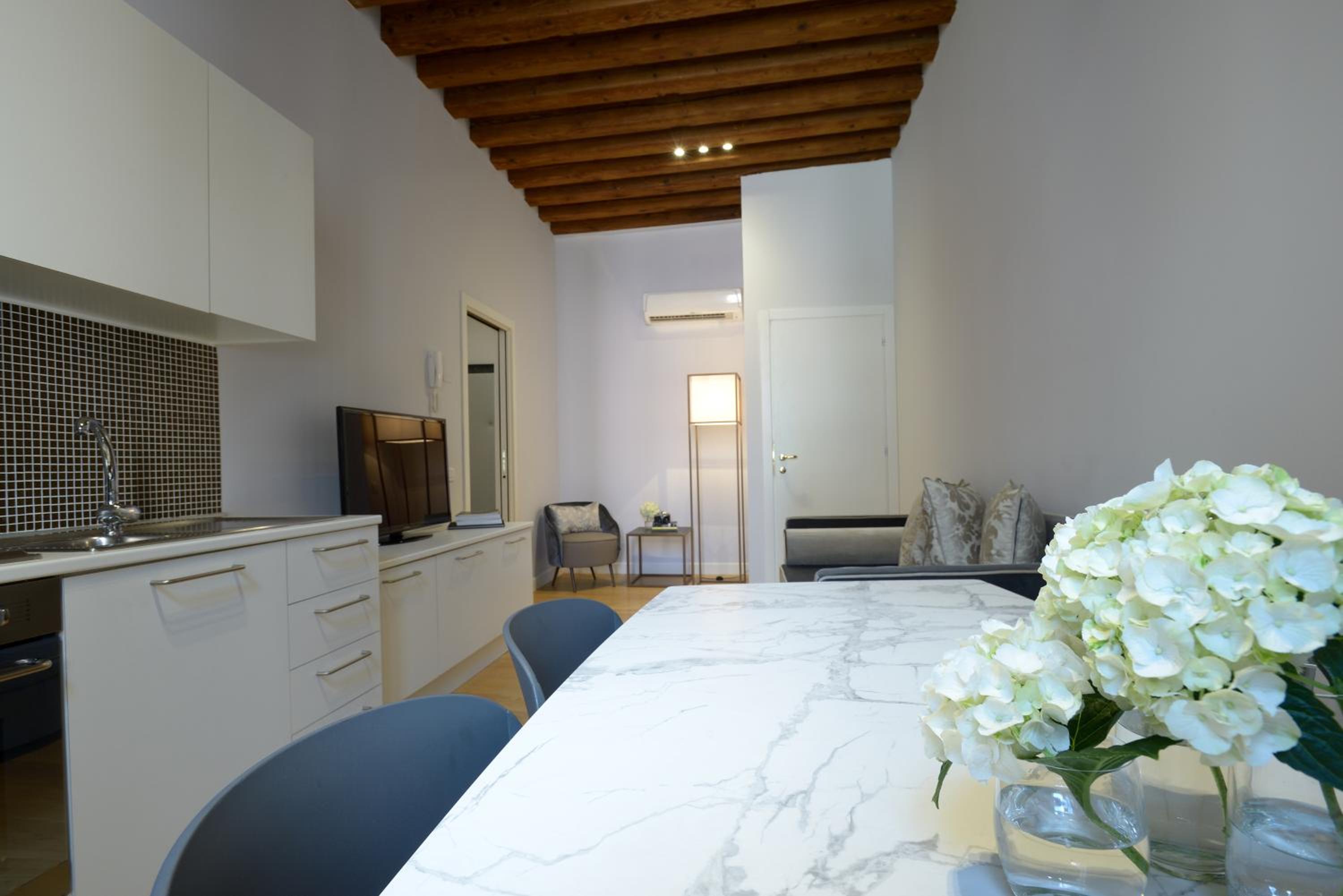 Two-Bedroom Apartment (6 Adults) (San Marco 1859)