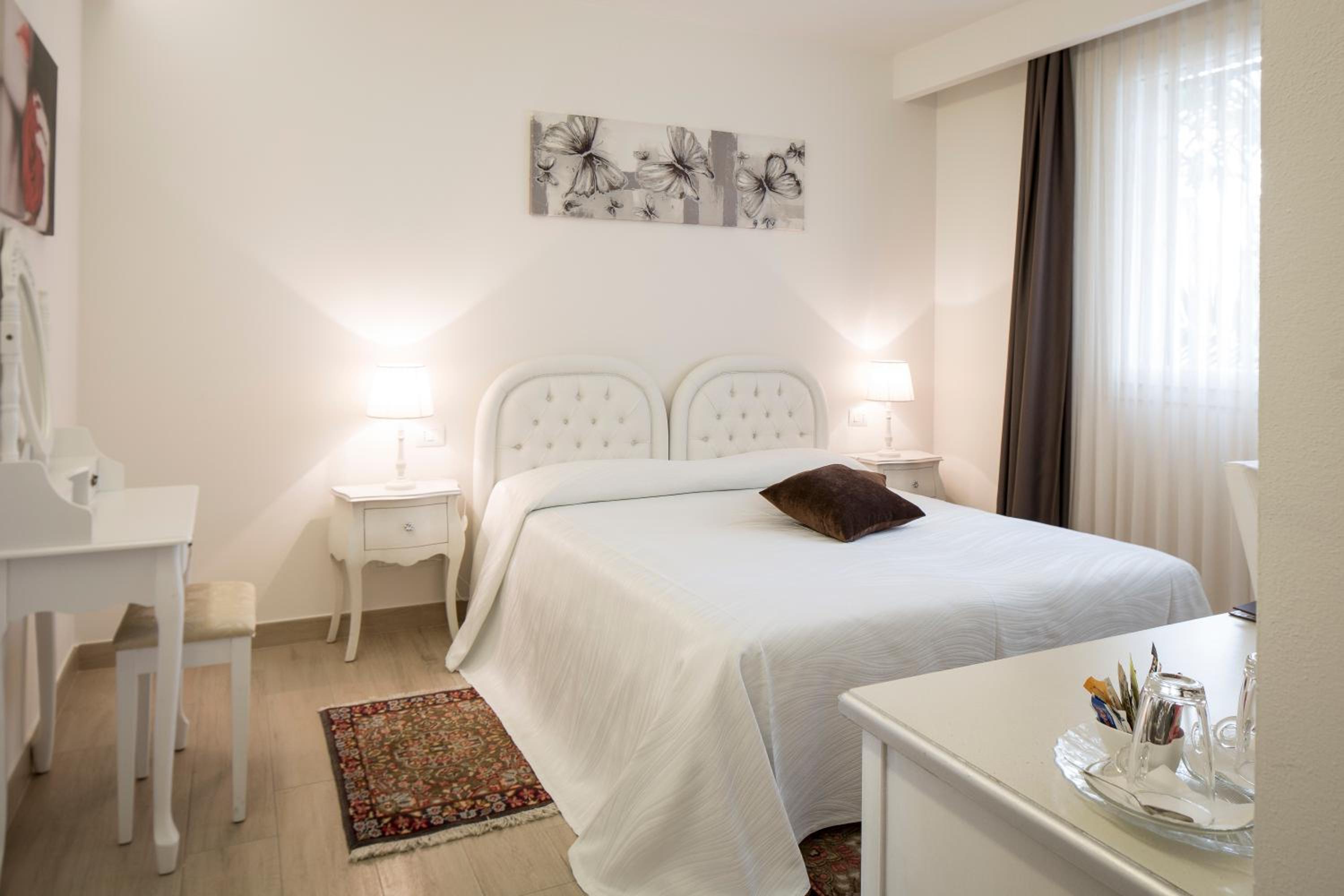 Double or Twin Room with Garden View