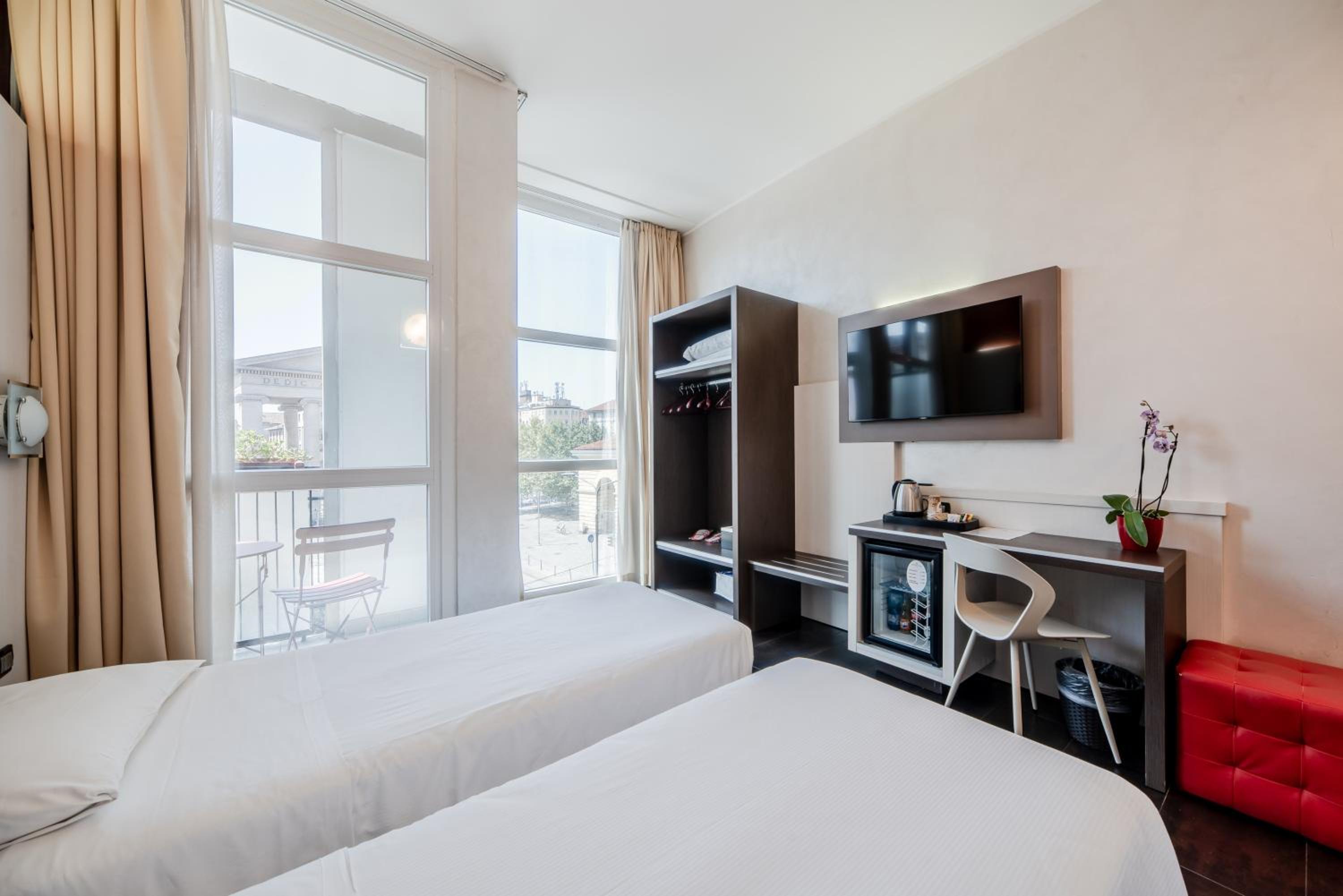 Twin Room with Balcony