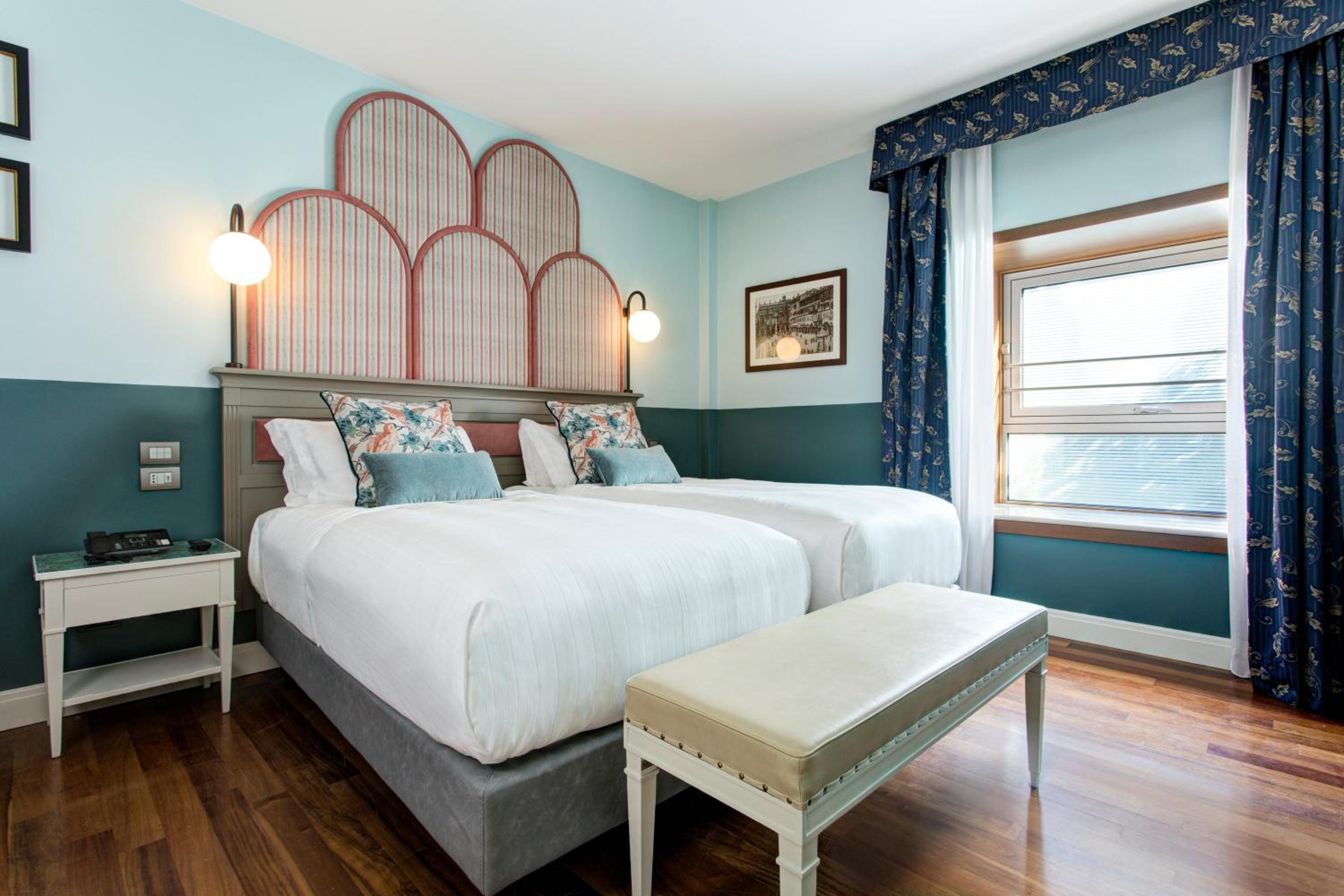 One-Bedroom King Suite with Sofa Bed and Living Area