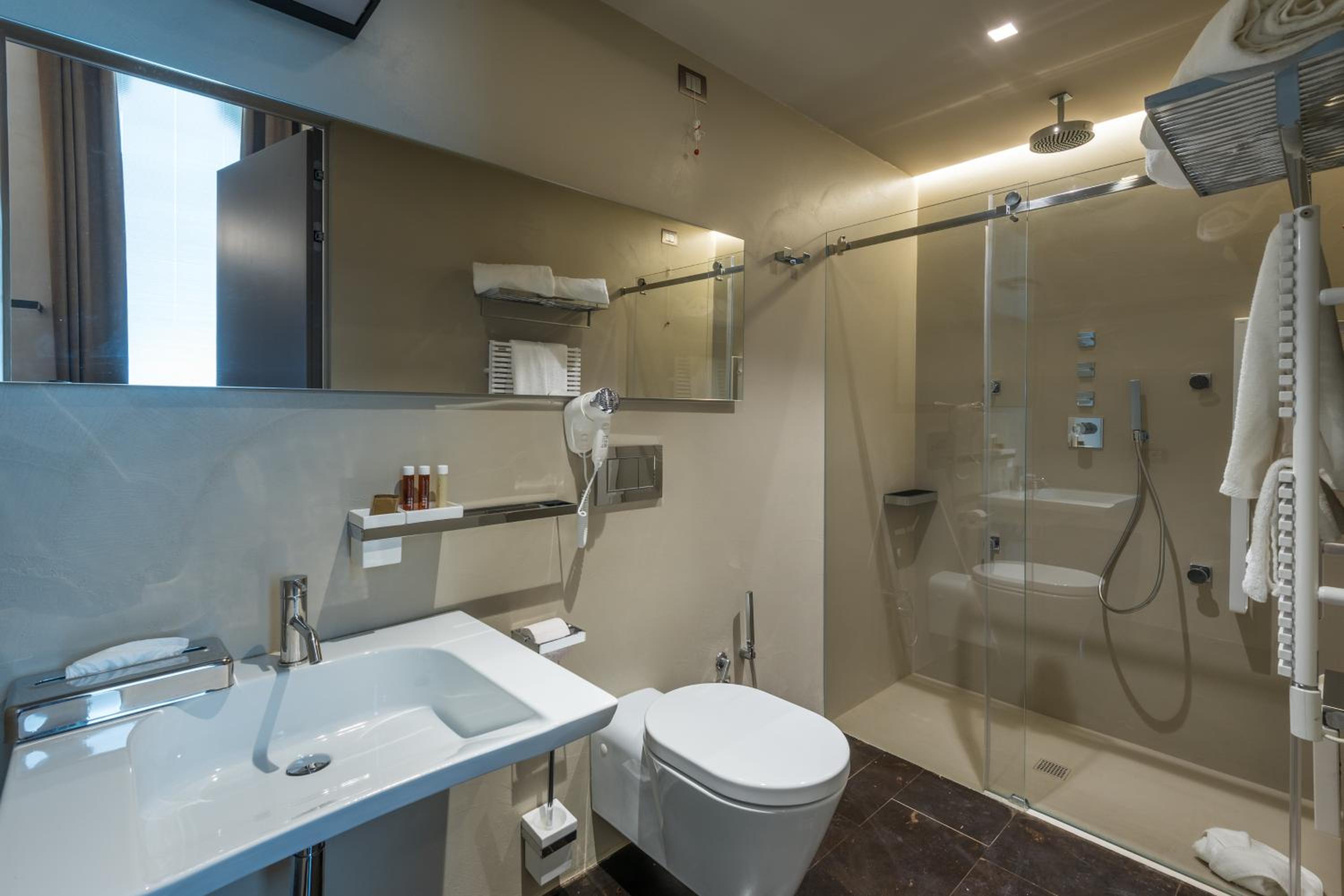 Standard Double or Twin Room with Garden View