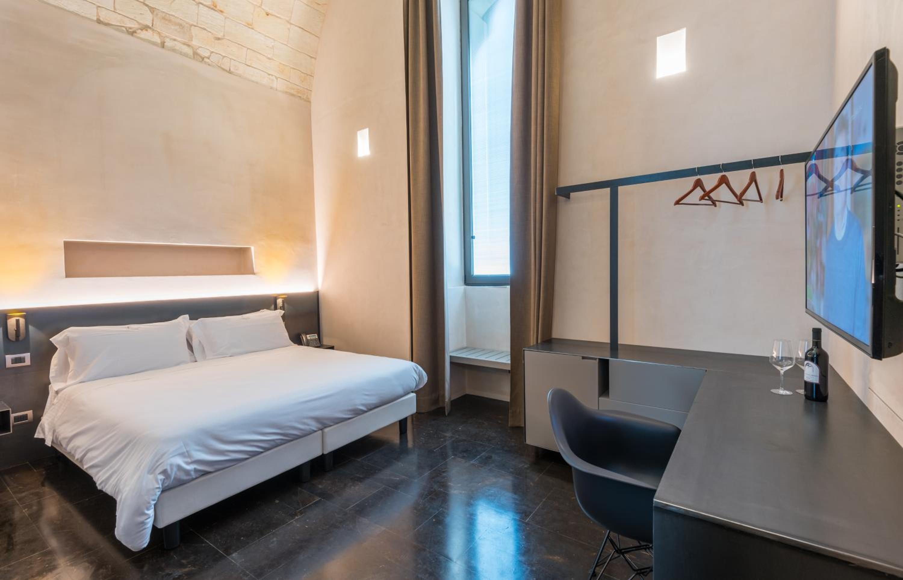 Standard Double or Twin Room with Garden View