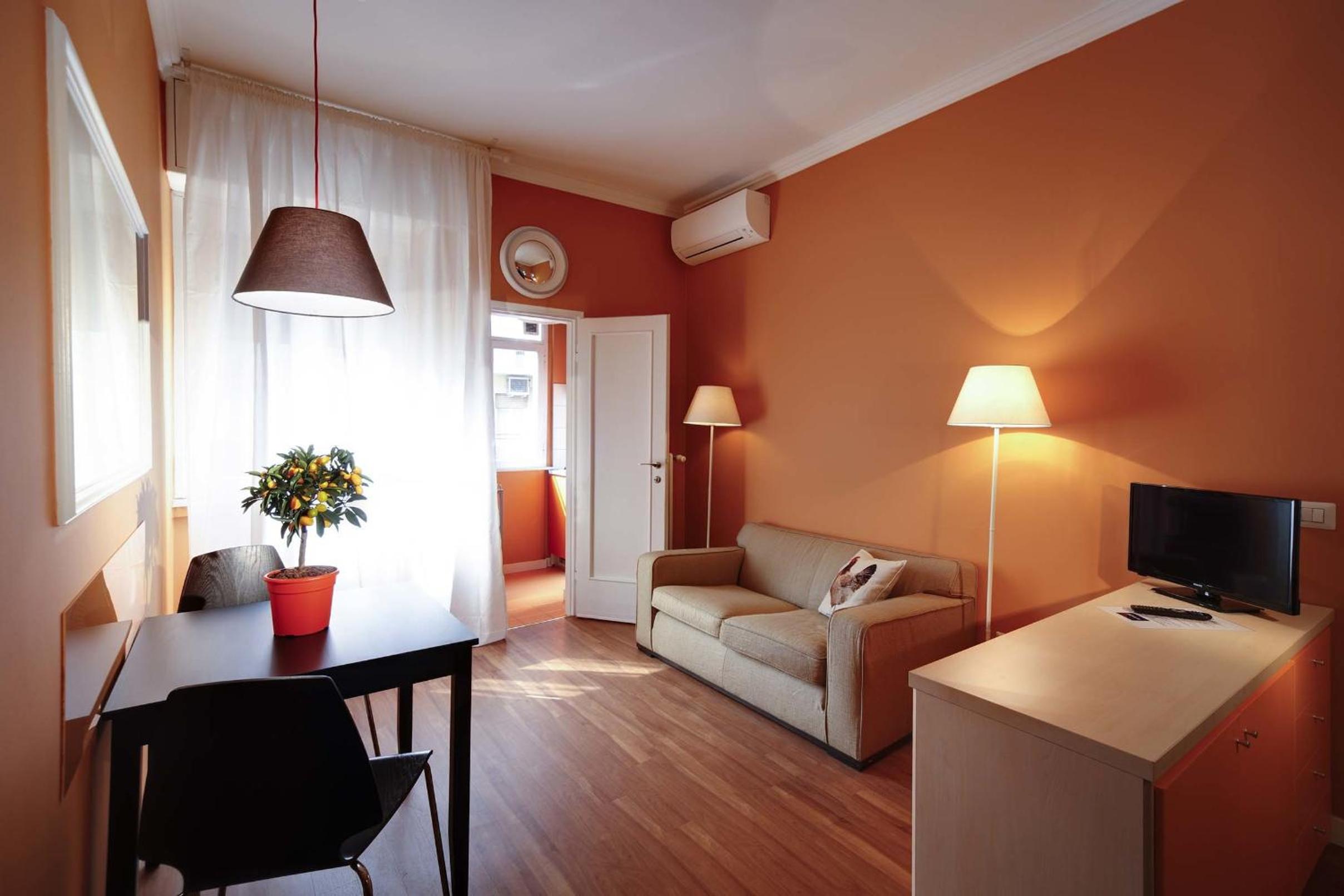 Superior One-Bedroom Apartment (2 Adults)