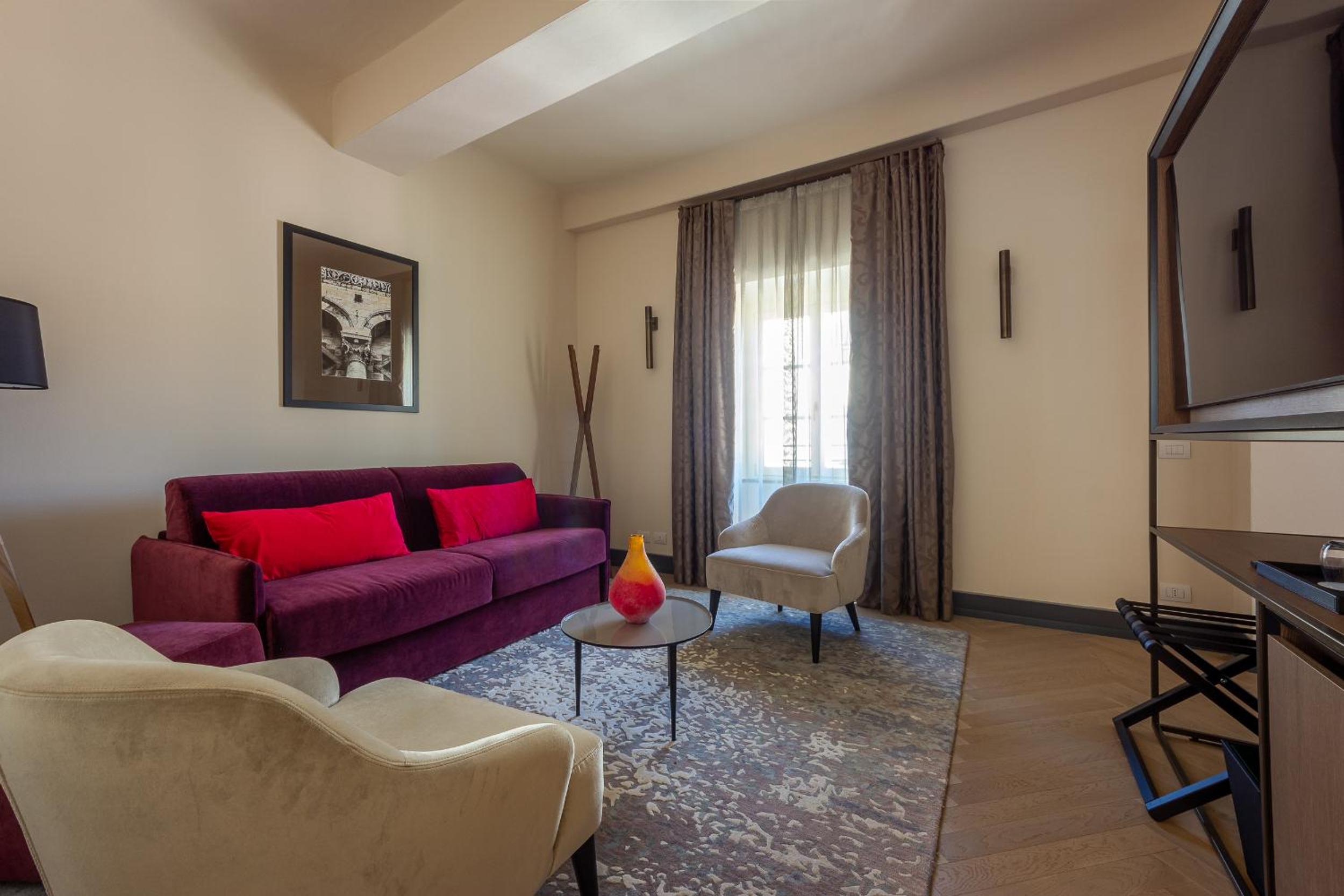 One Bedroom Suite Narcise