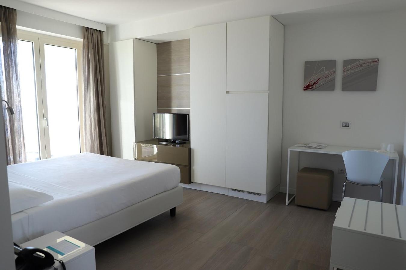 Premium Quadruple Room