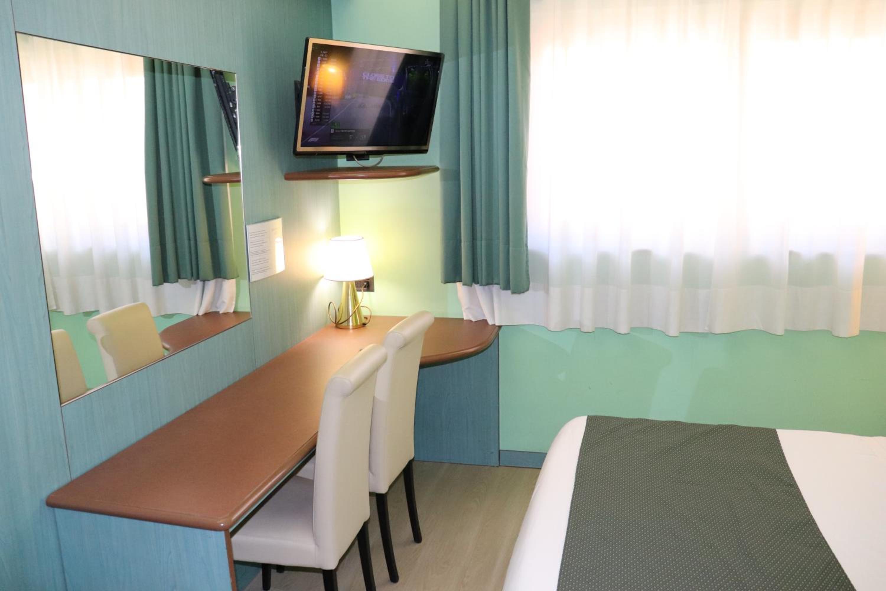 Double Room Single Use - Disability Access